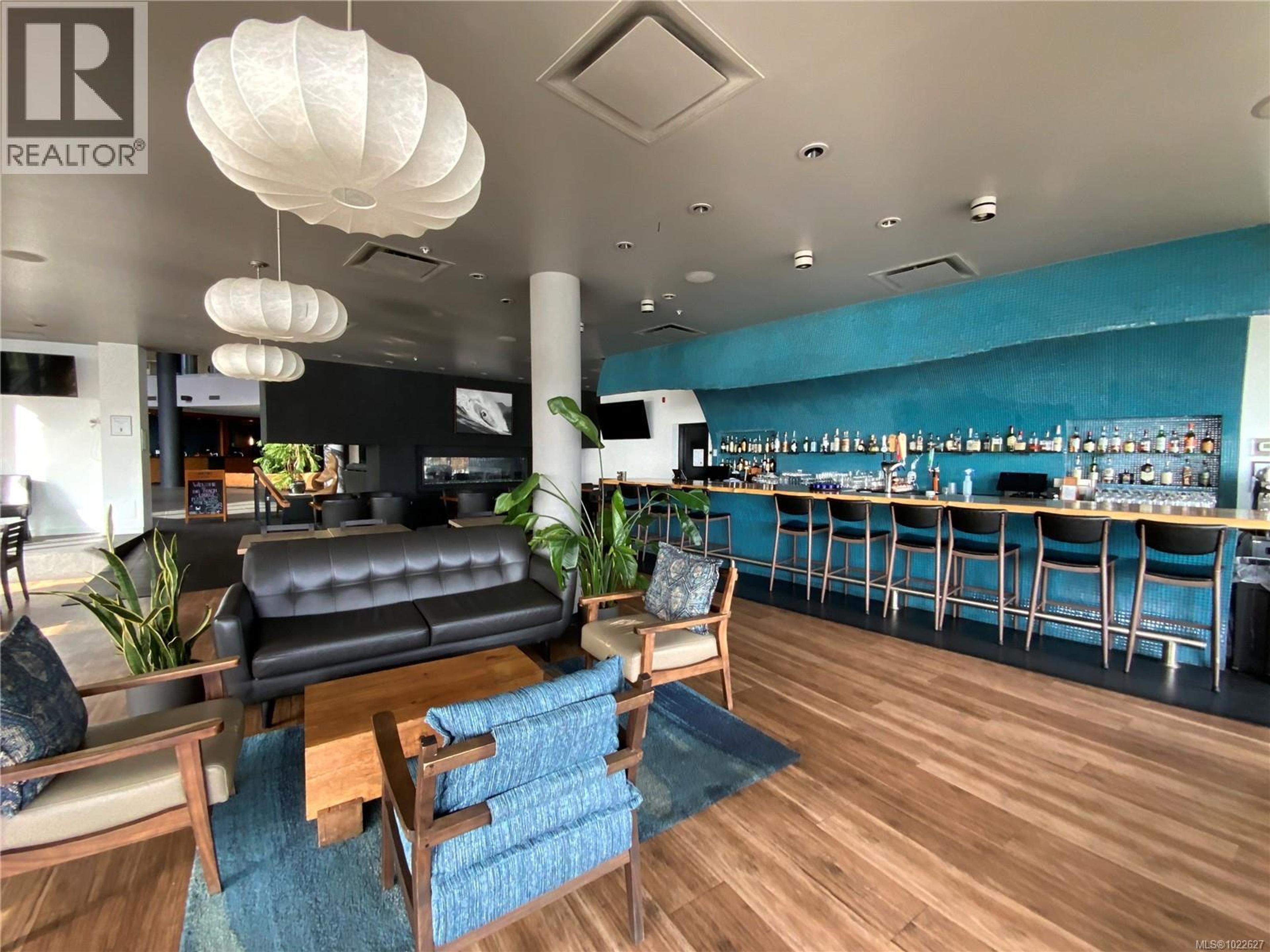 #1601 596 MARINE DR - 47