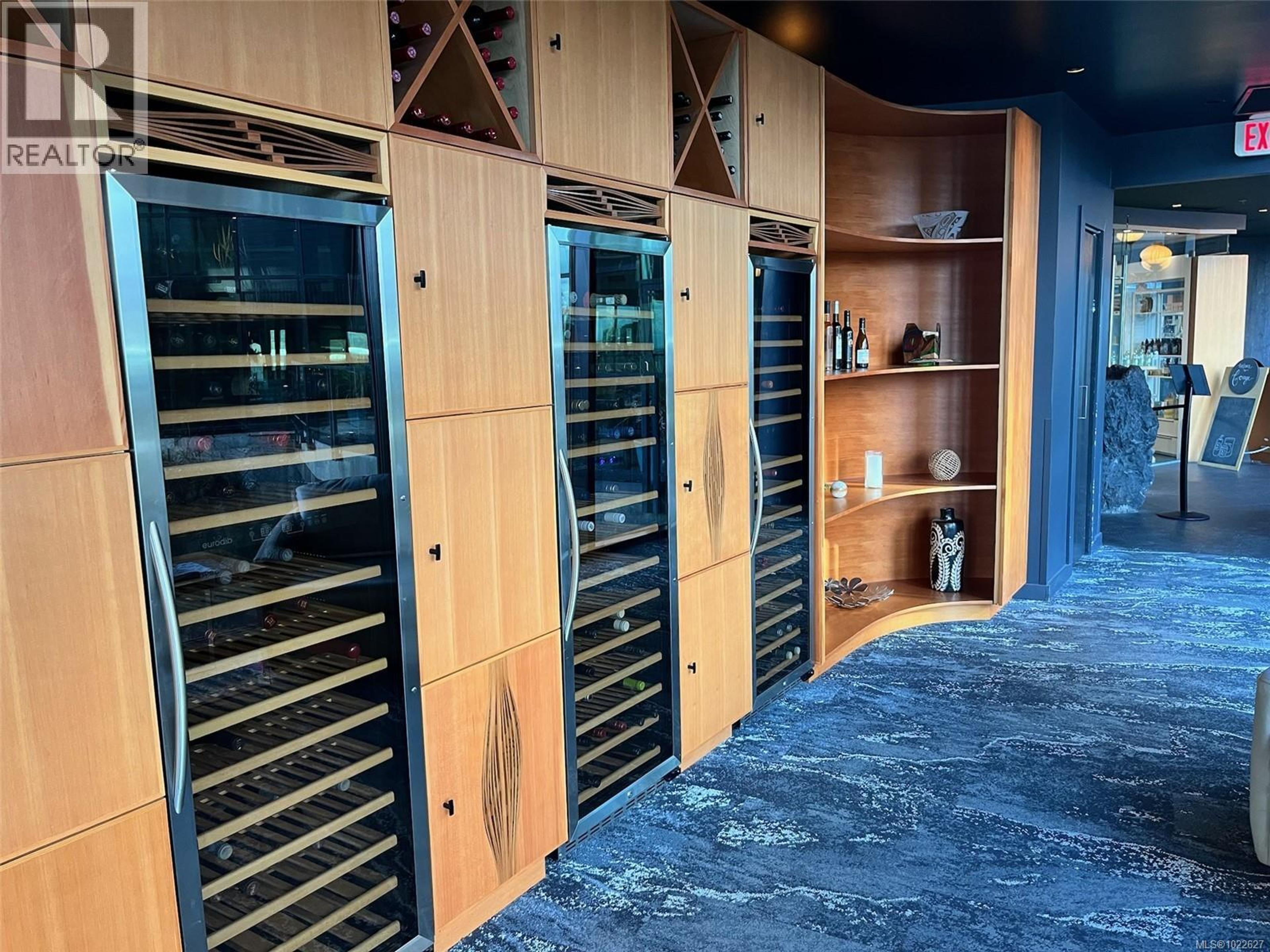 #1601 596 MARINE DR - 53