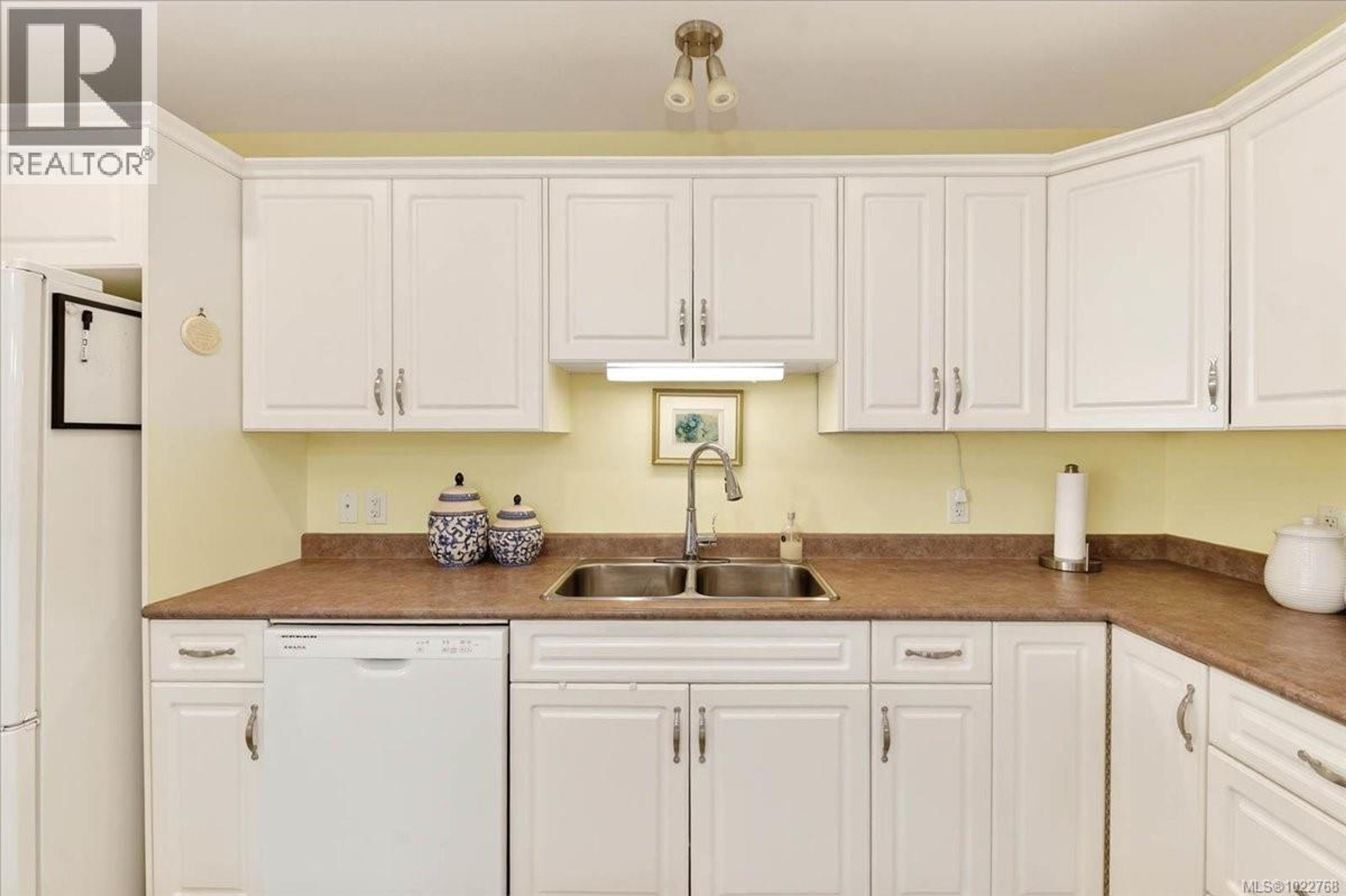 #403 5700 PIERCE RD - 14