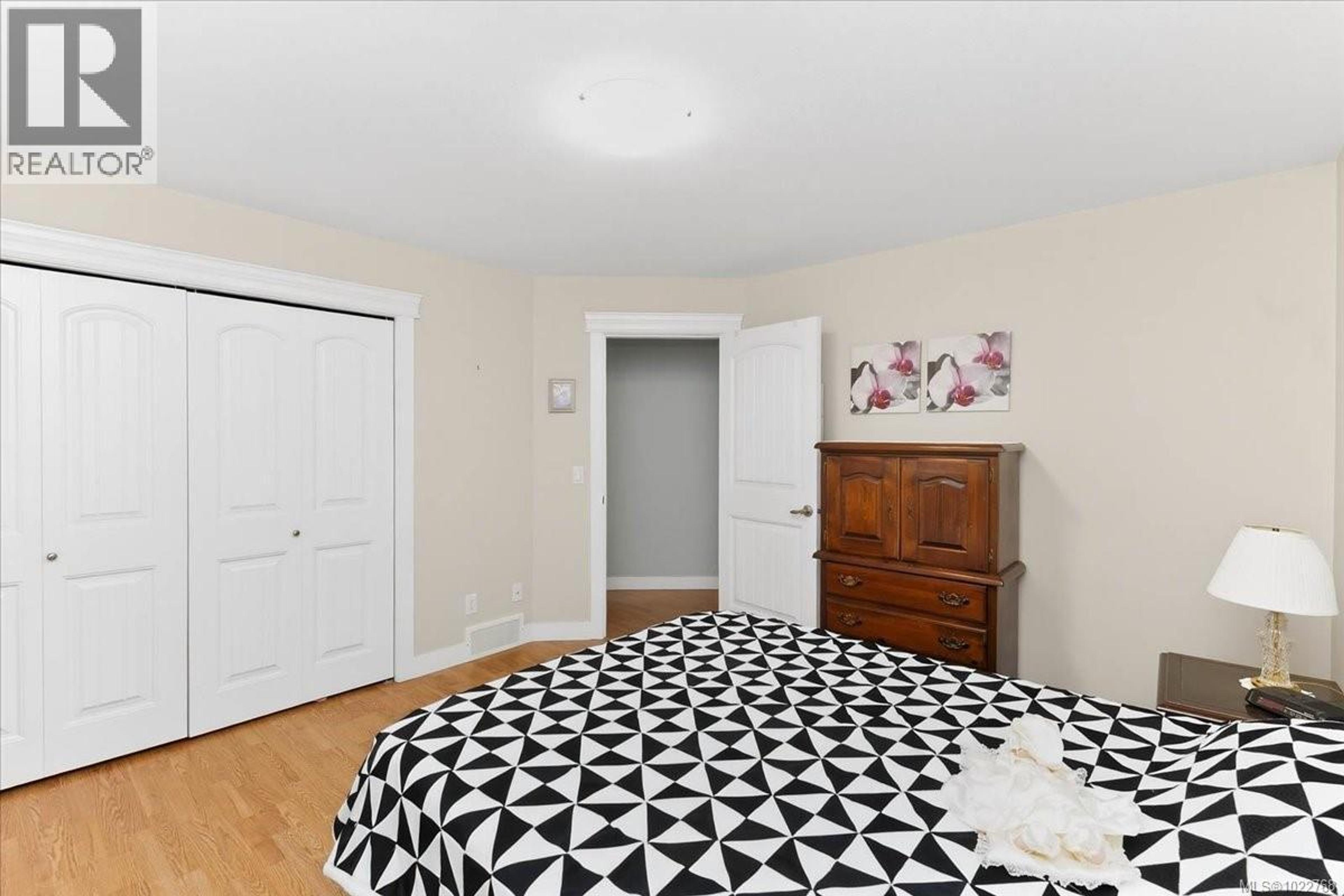 #403 5700 PIERCE RD - 26