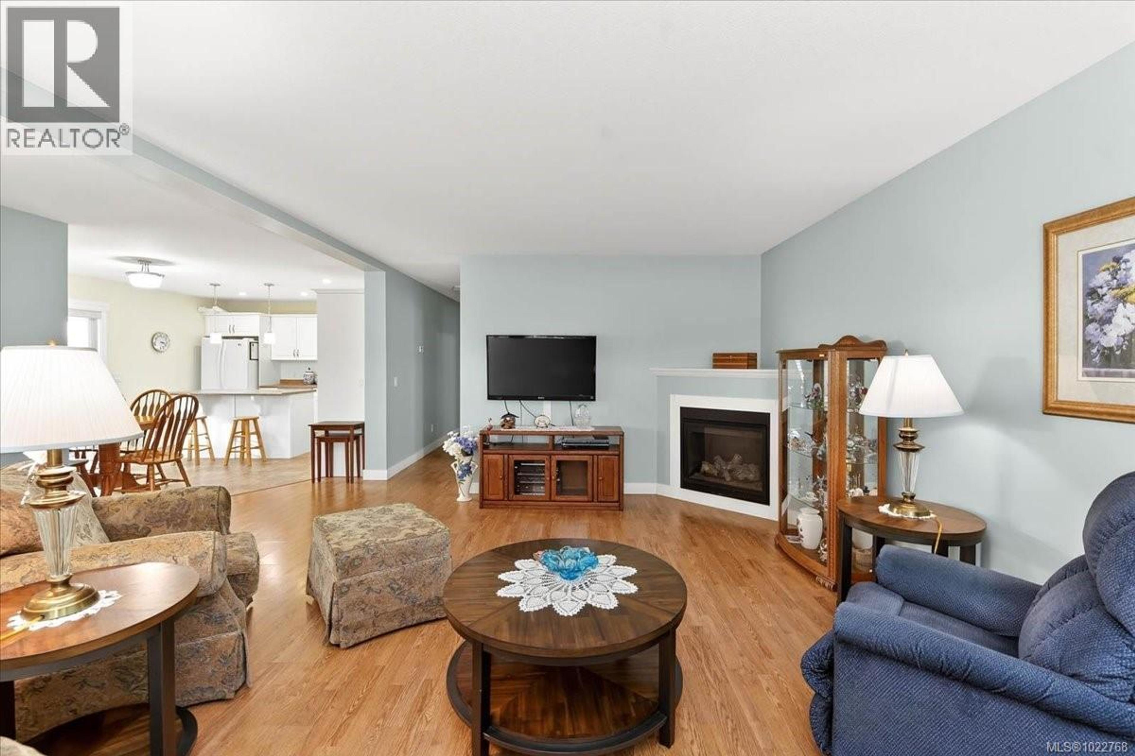 #403 5700 PIERCE RD - Image 3