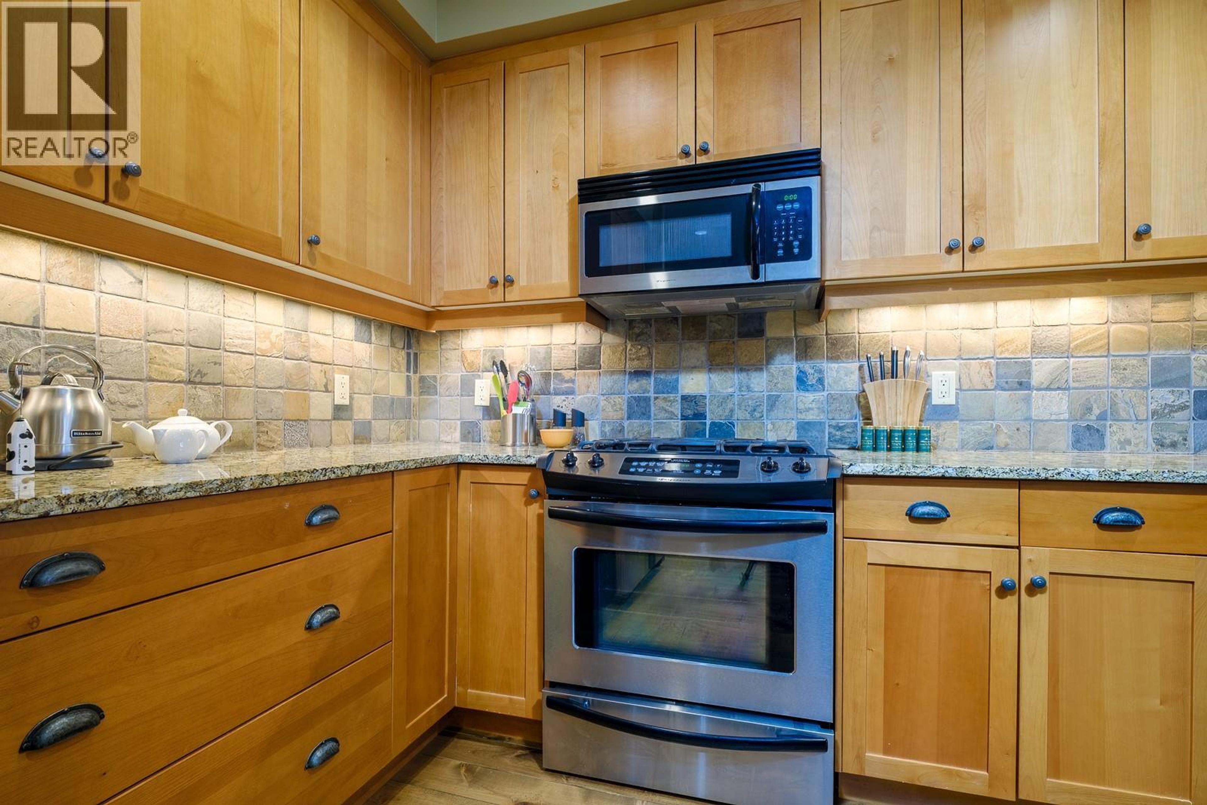 #401 4320 RED MOUNTAIN ROAD - 16