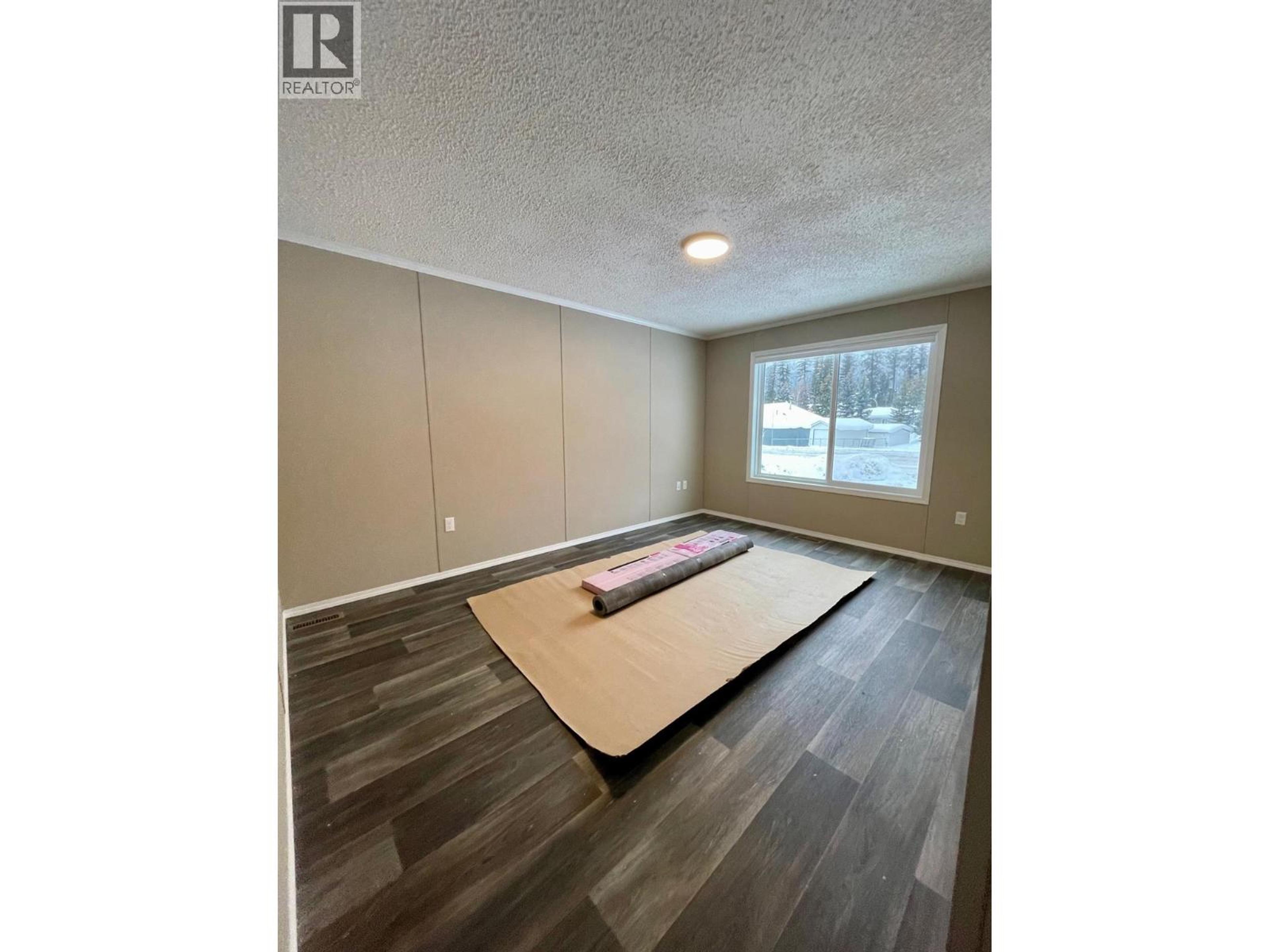 22 CHEROKEE DRIVE - 23