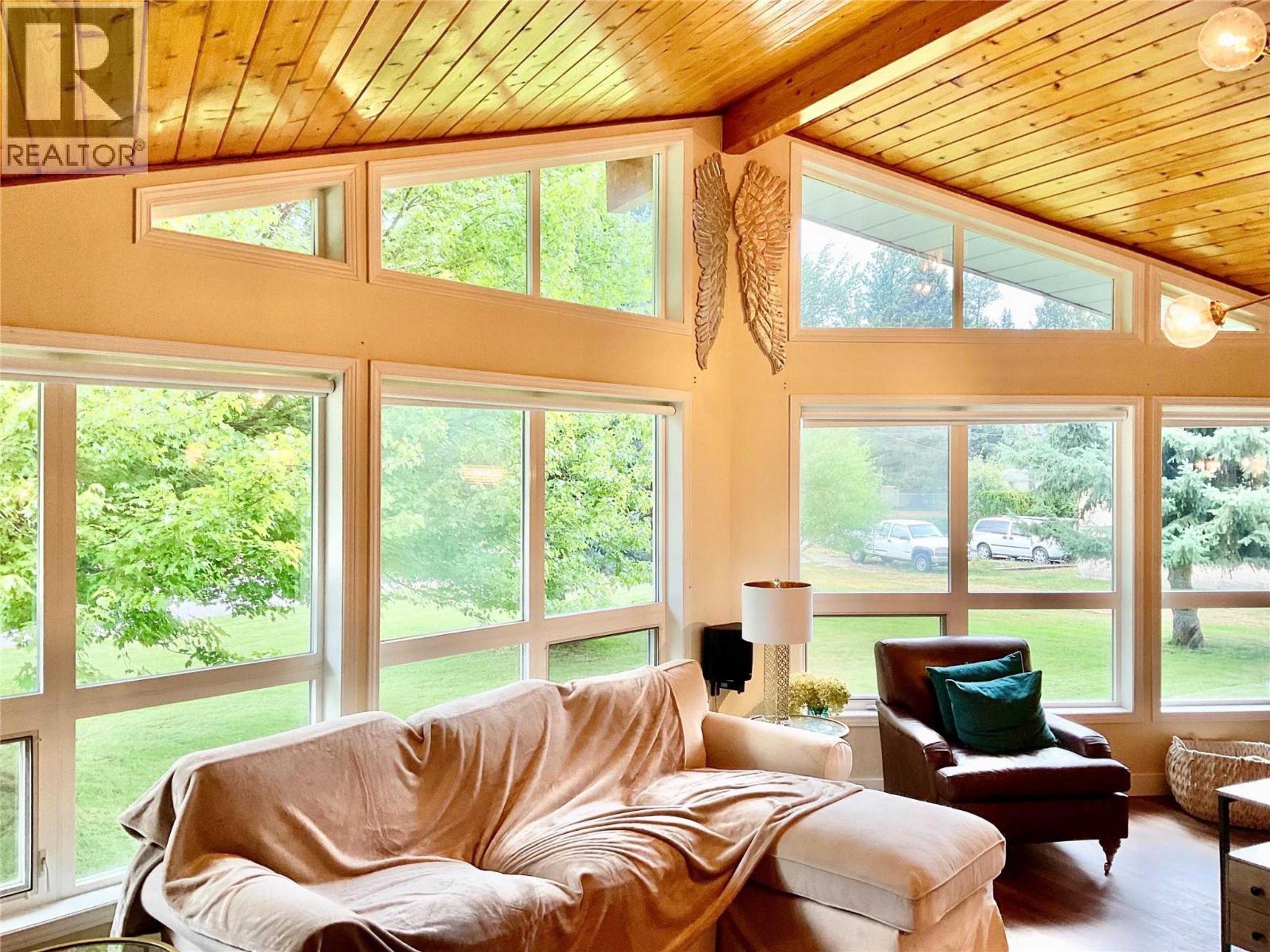 706 CENTRAL AVENUE - 22