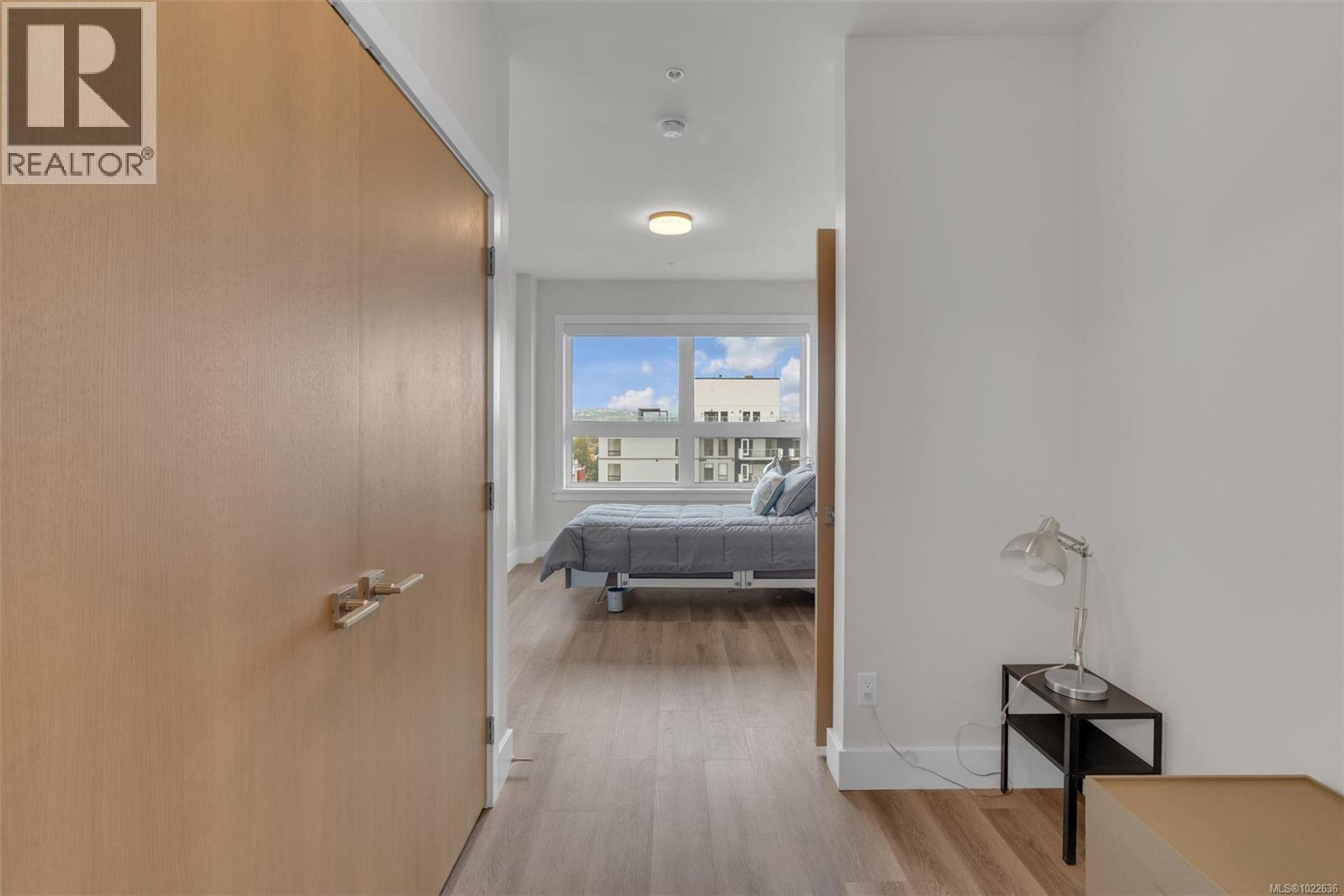 #1009 622 ADMIRALS RD - 13