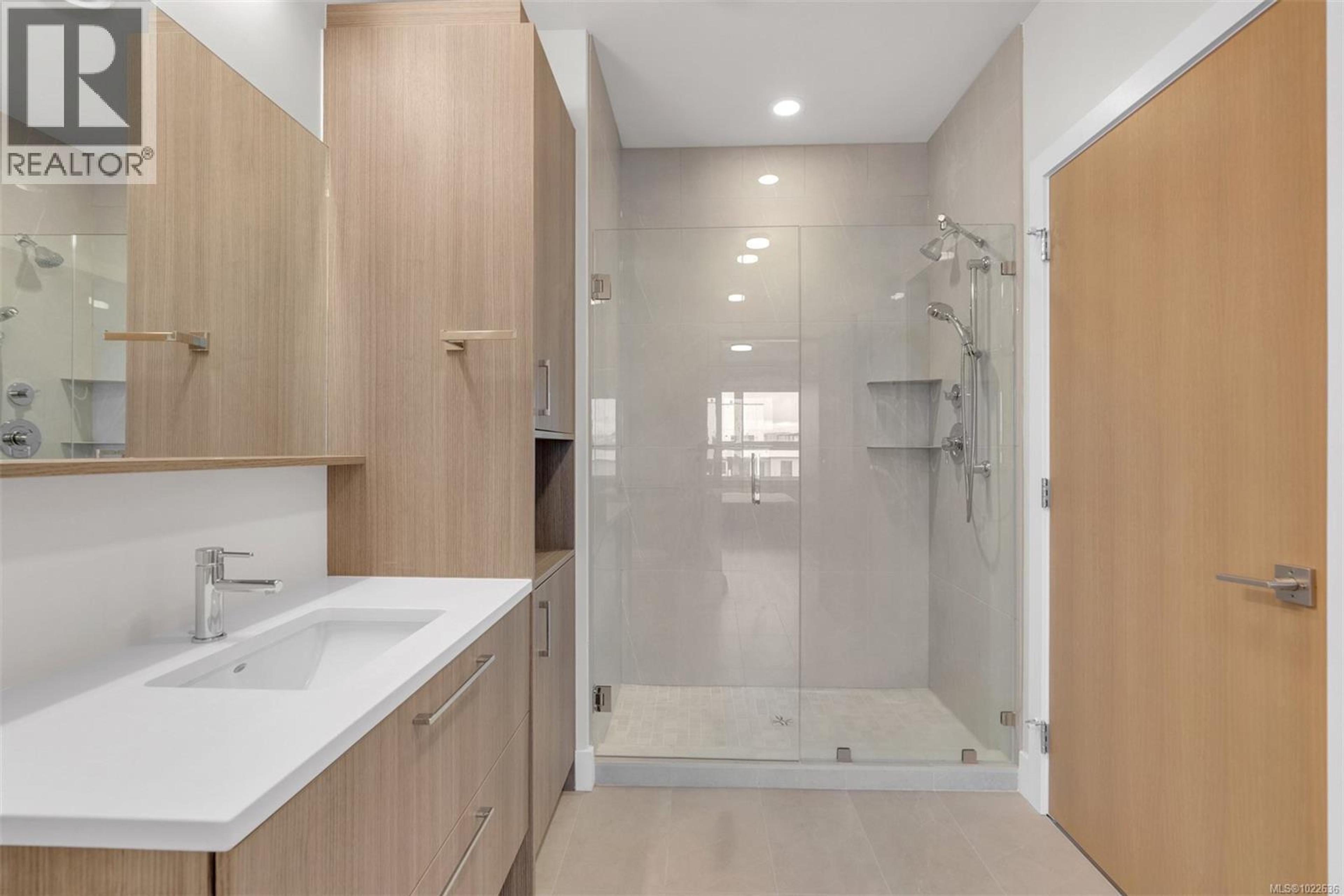 #1009 622 ADMIRALS RD - 18