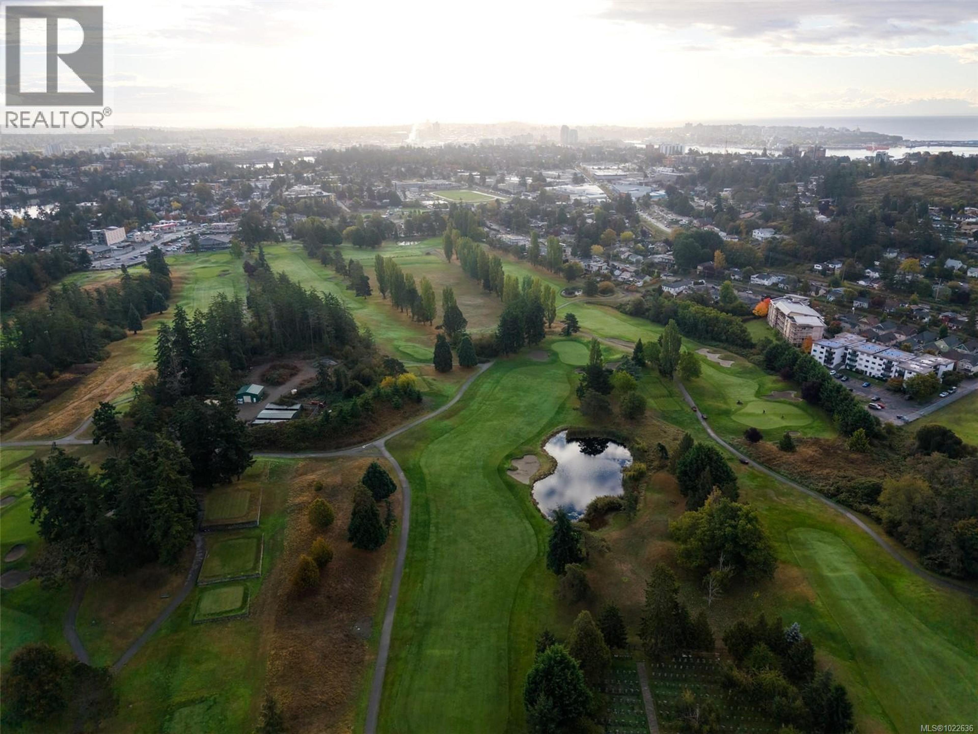 #1009 622 ADMIRALS RD - 51