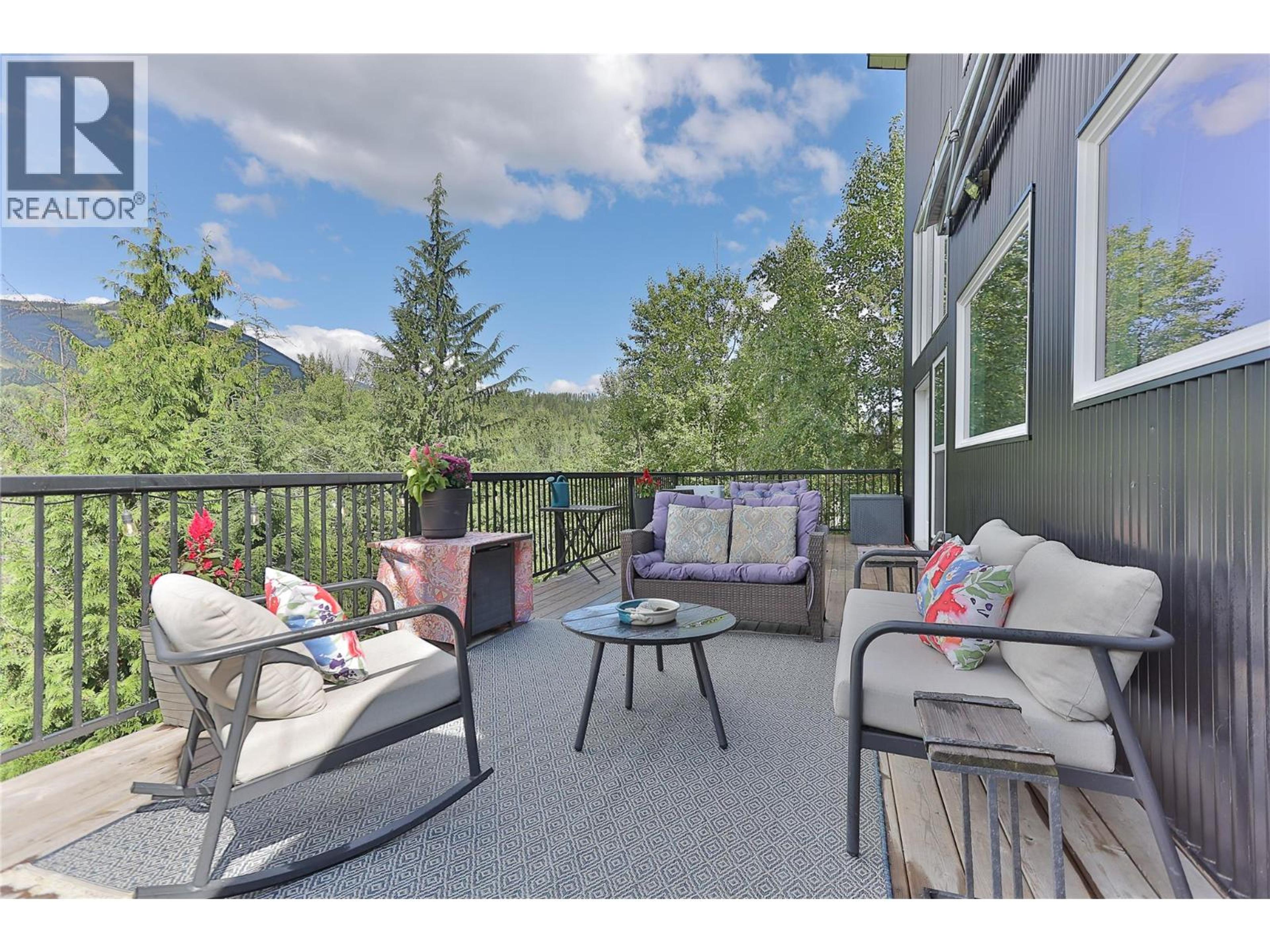 300 RICHIE ROAD - 15