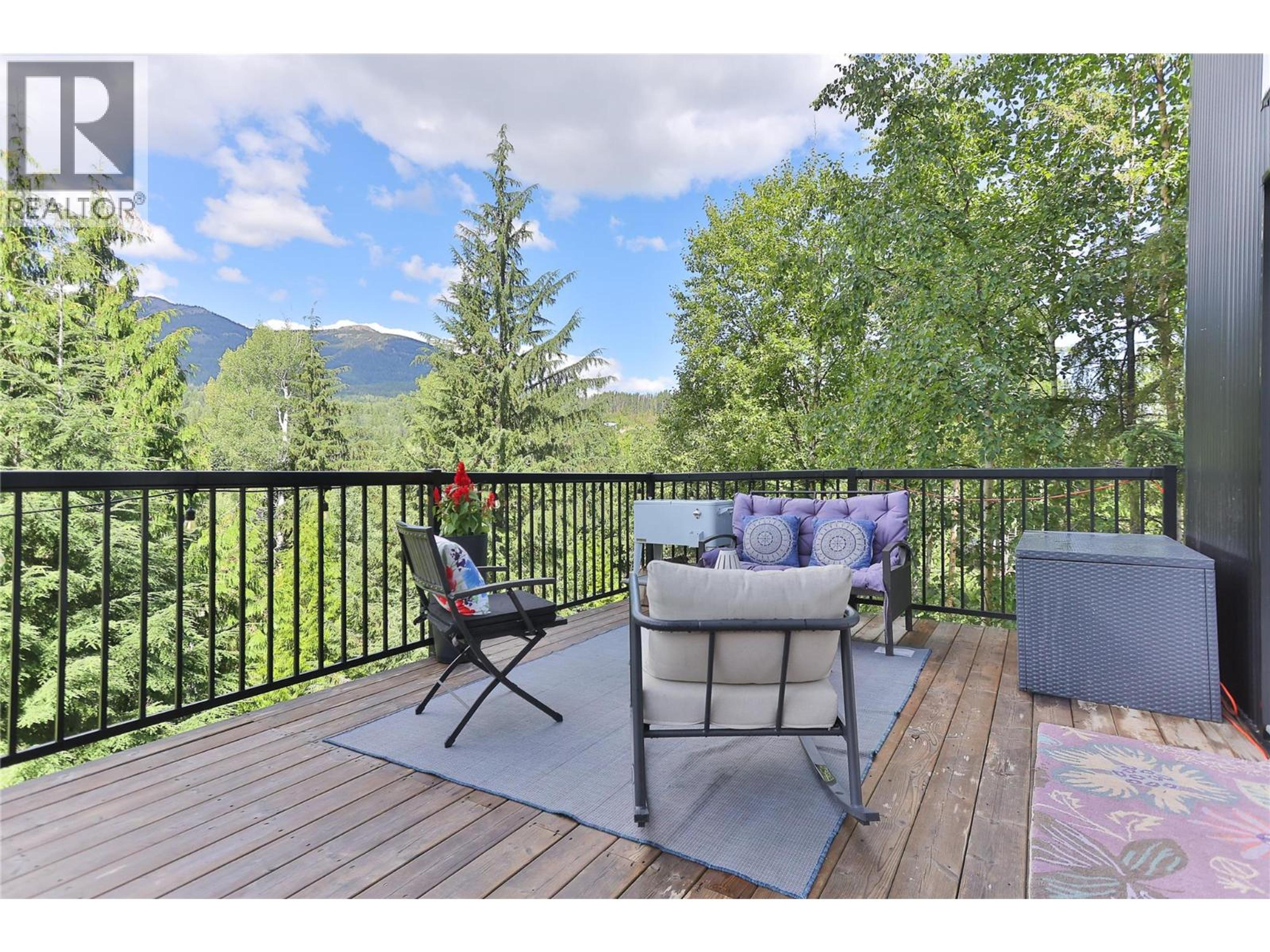 300 RICHIE ROAD - 16