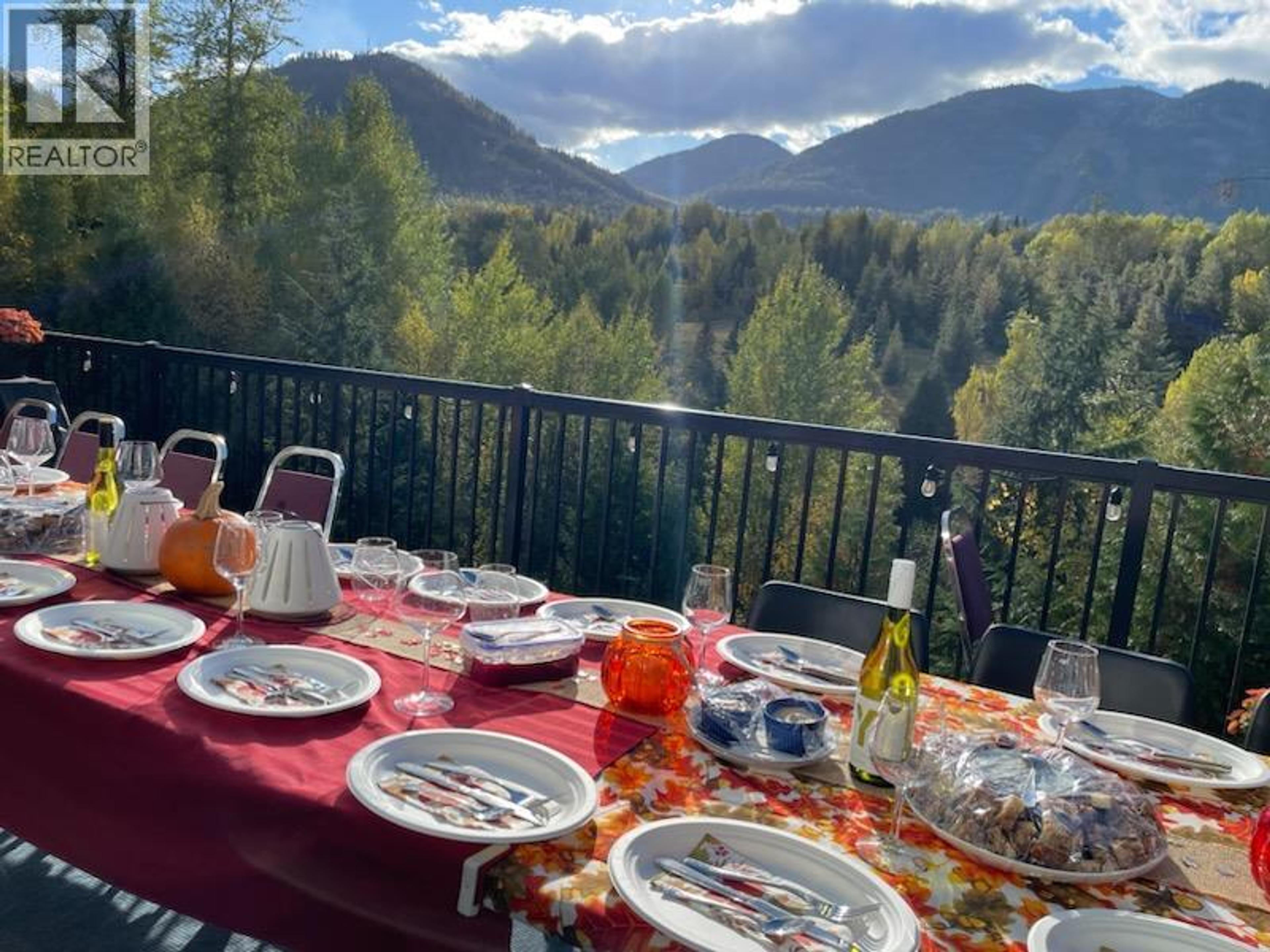 300 RICHIE ROAD - 20