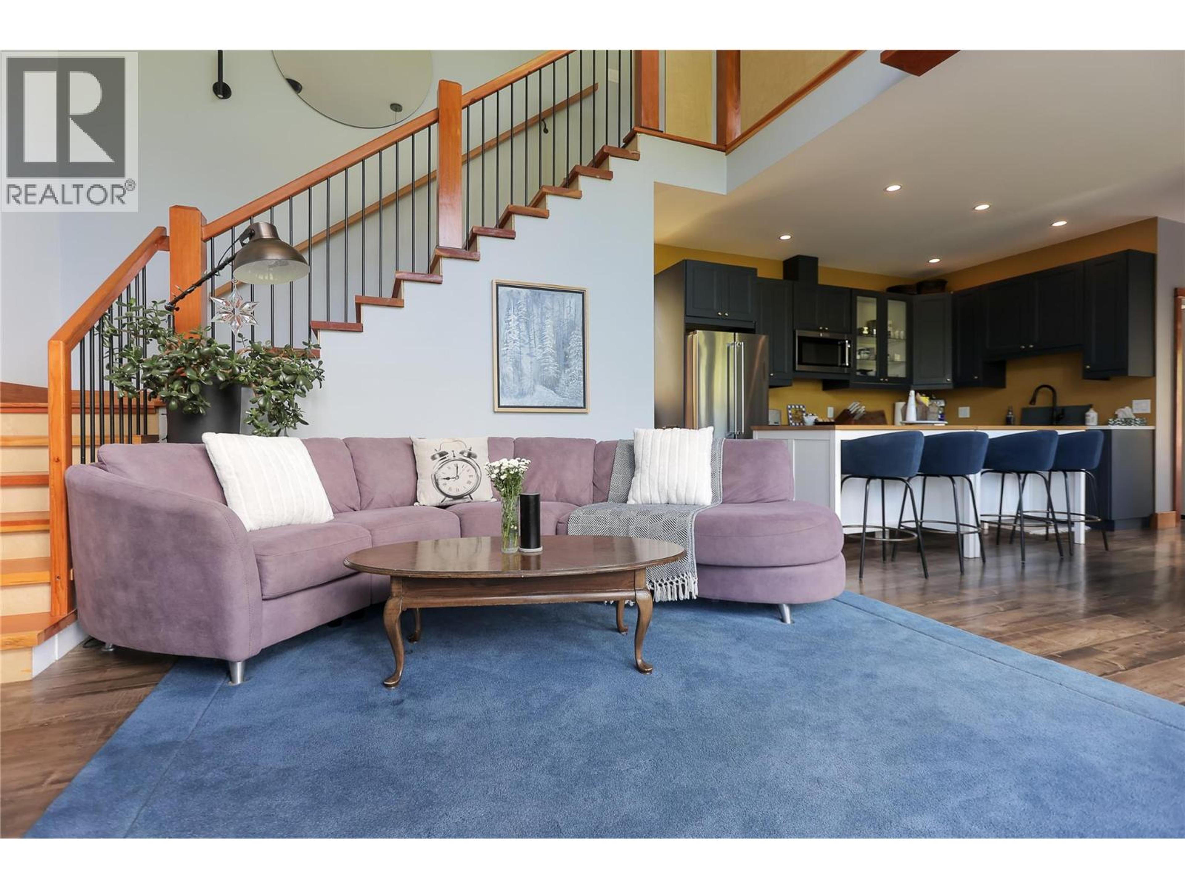 300 RICHIE ROAD - 38