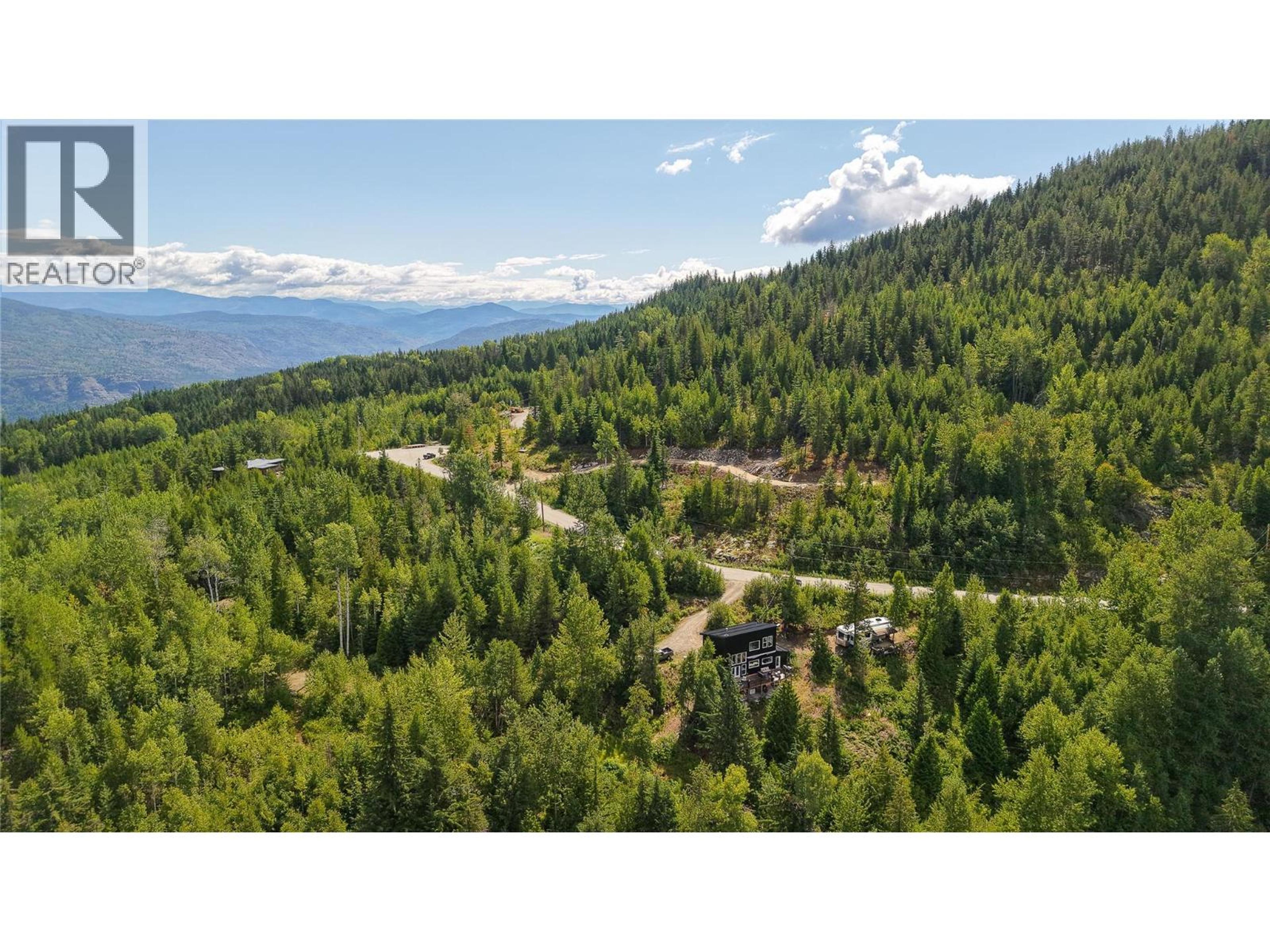 300 RICHIE ROAD - 64