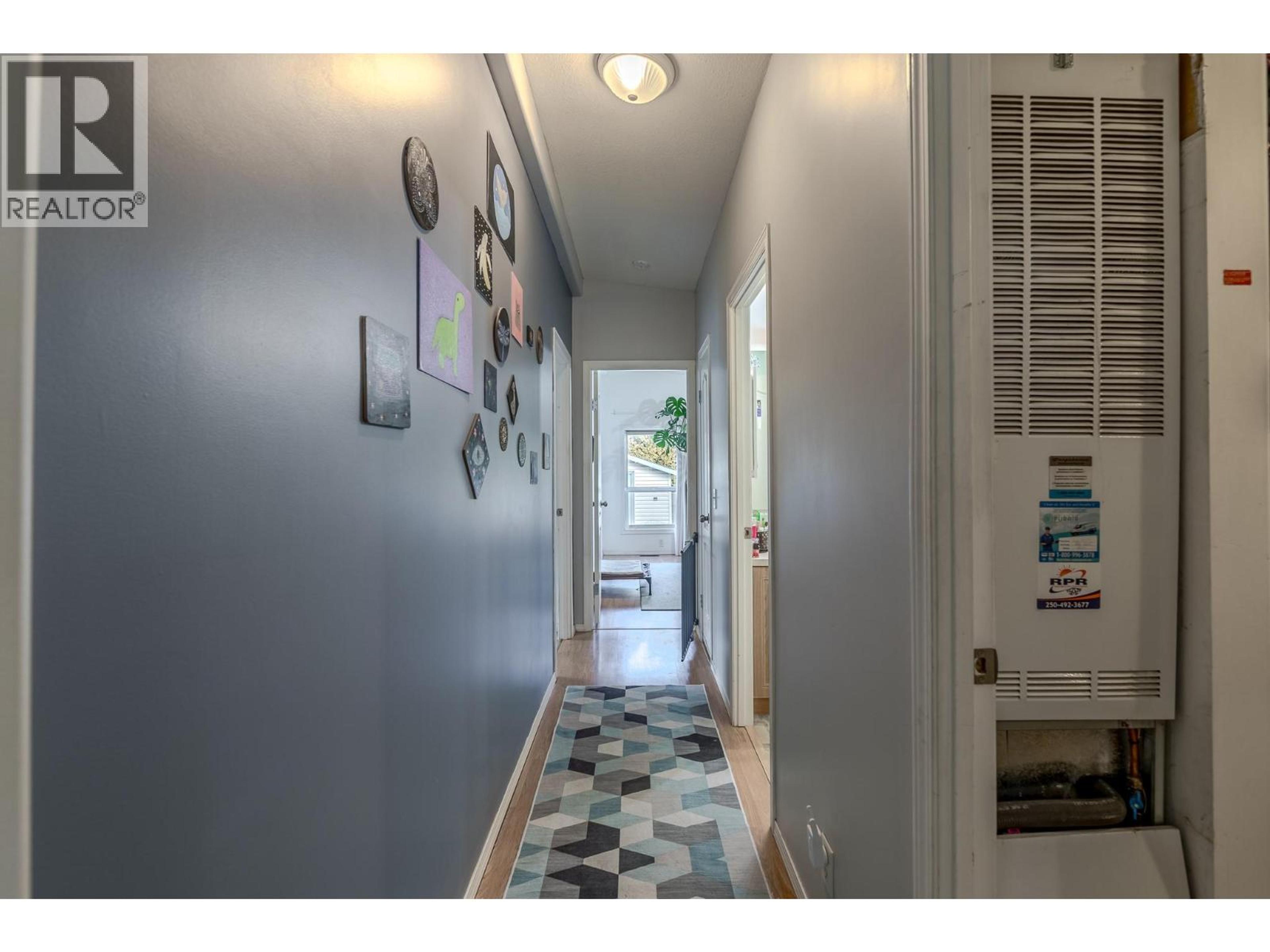 604 10TH AVENUE - 22