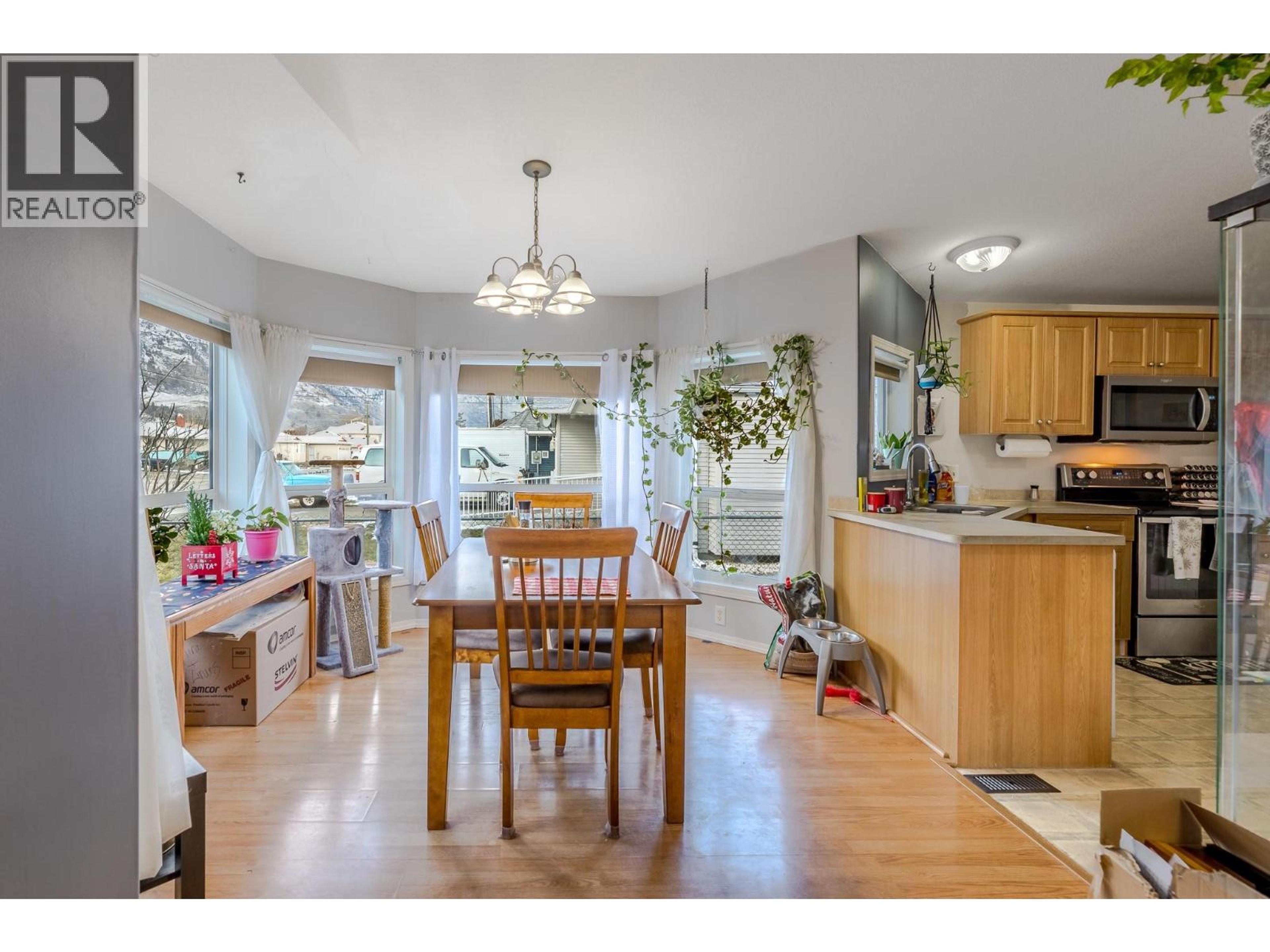 604 10TH AVENUE - 10