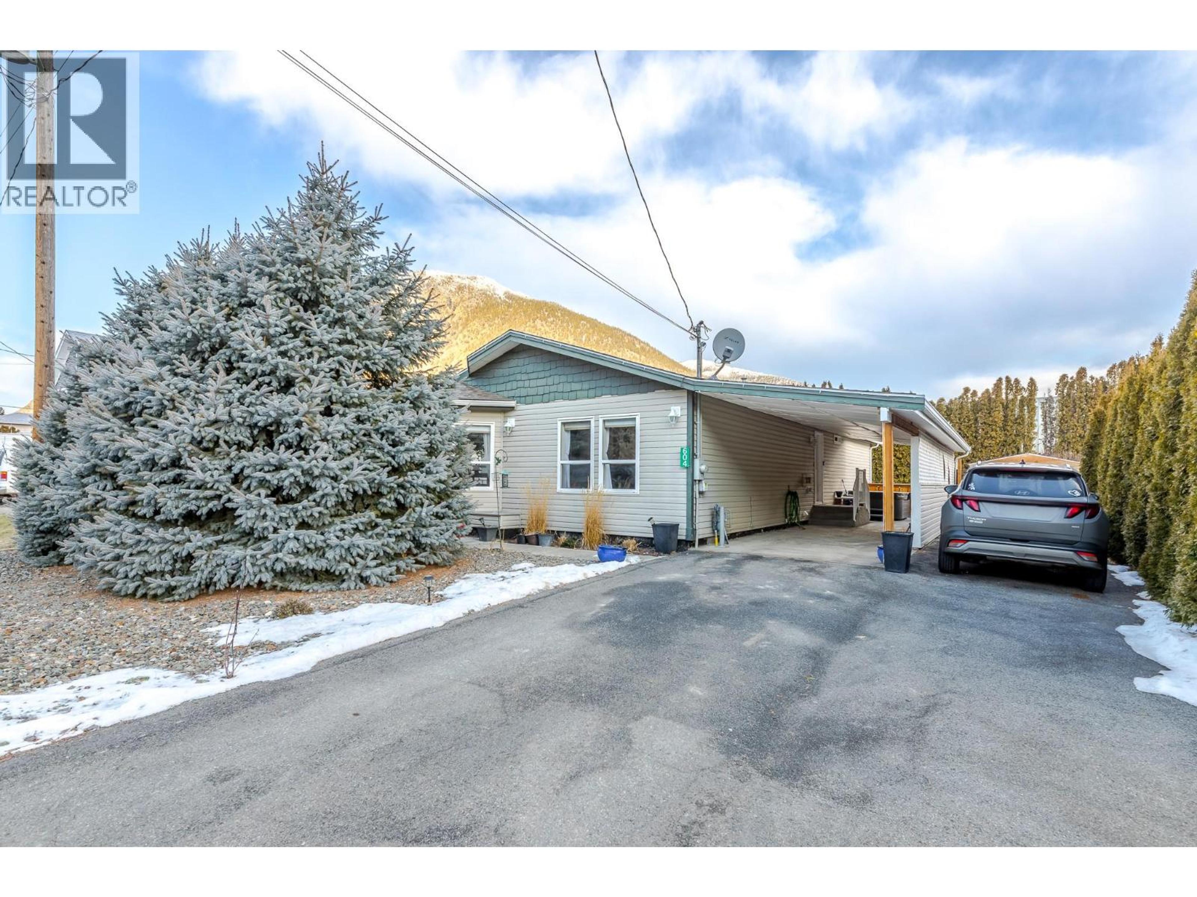 604 10TH AVENUE - Main Image