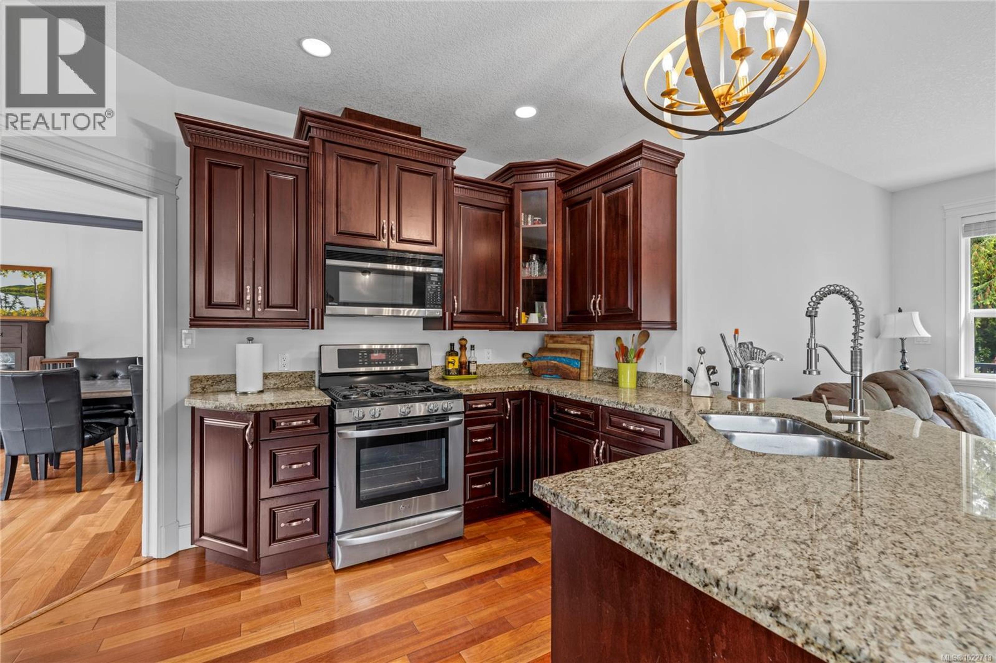 #A 401 NEVILLE ST - 6