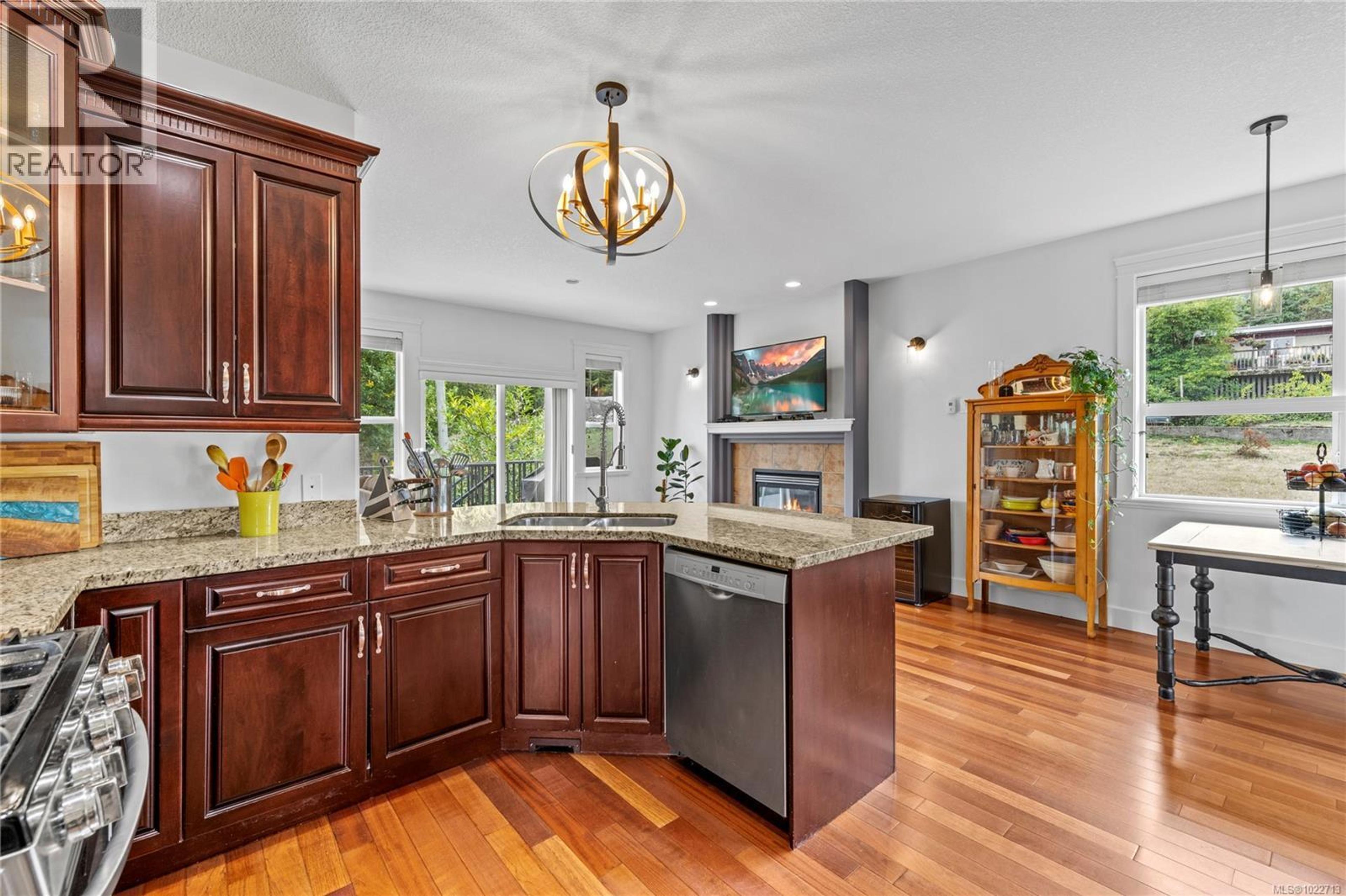 #A 401 NEVILLE ST - 7