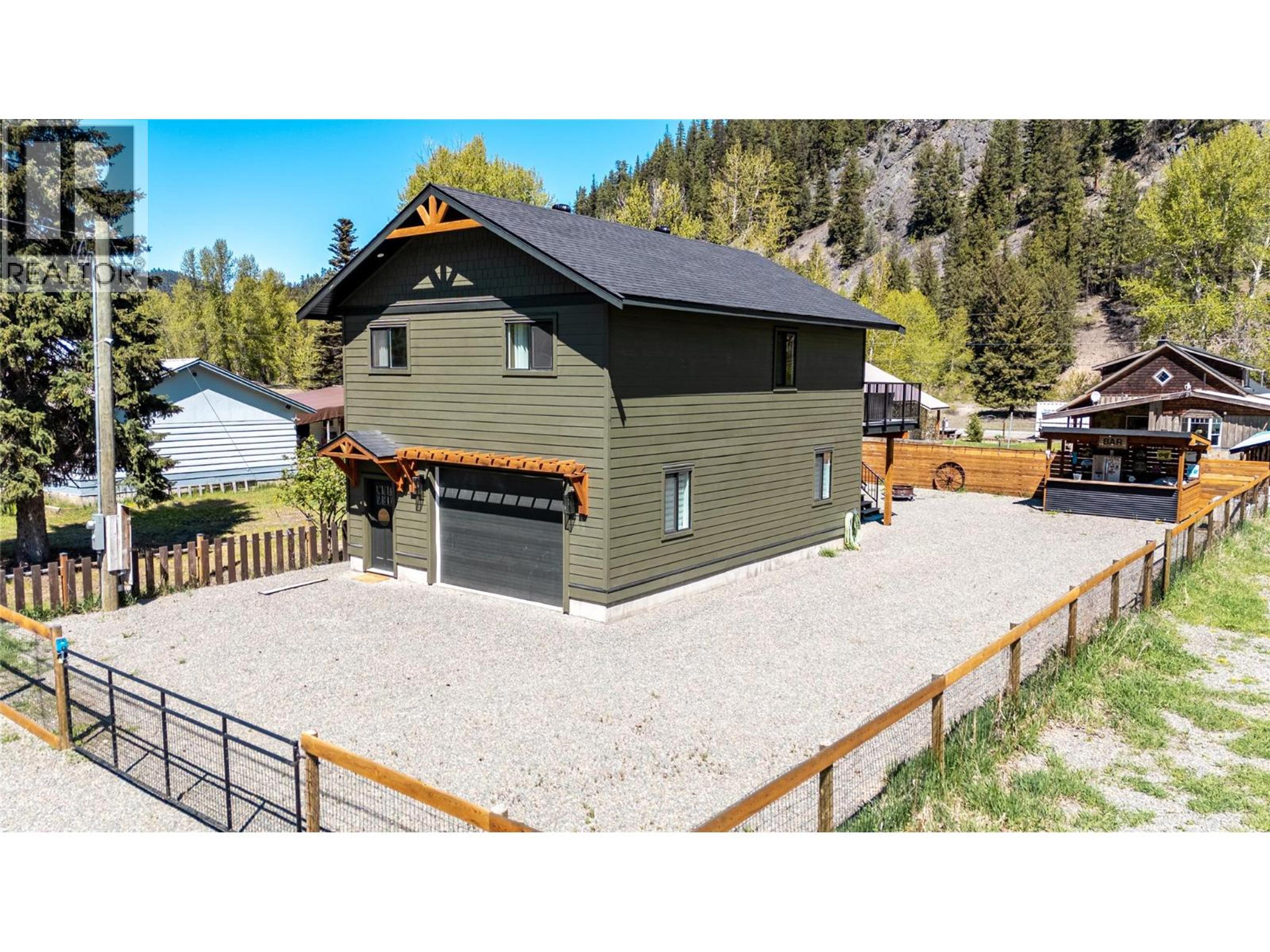 1890 MAIN STREET - Main Image