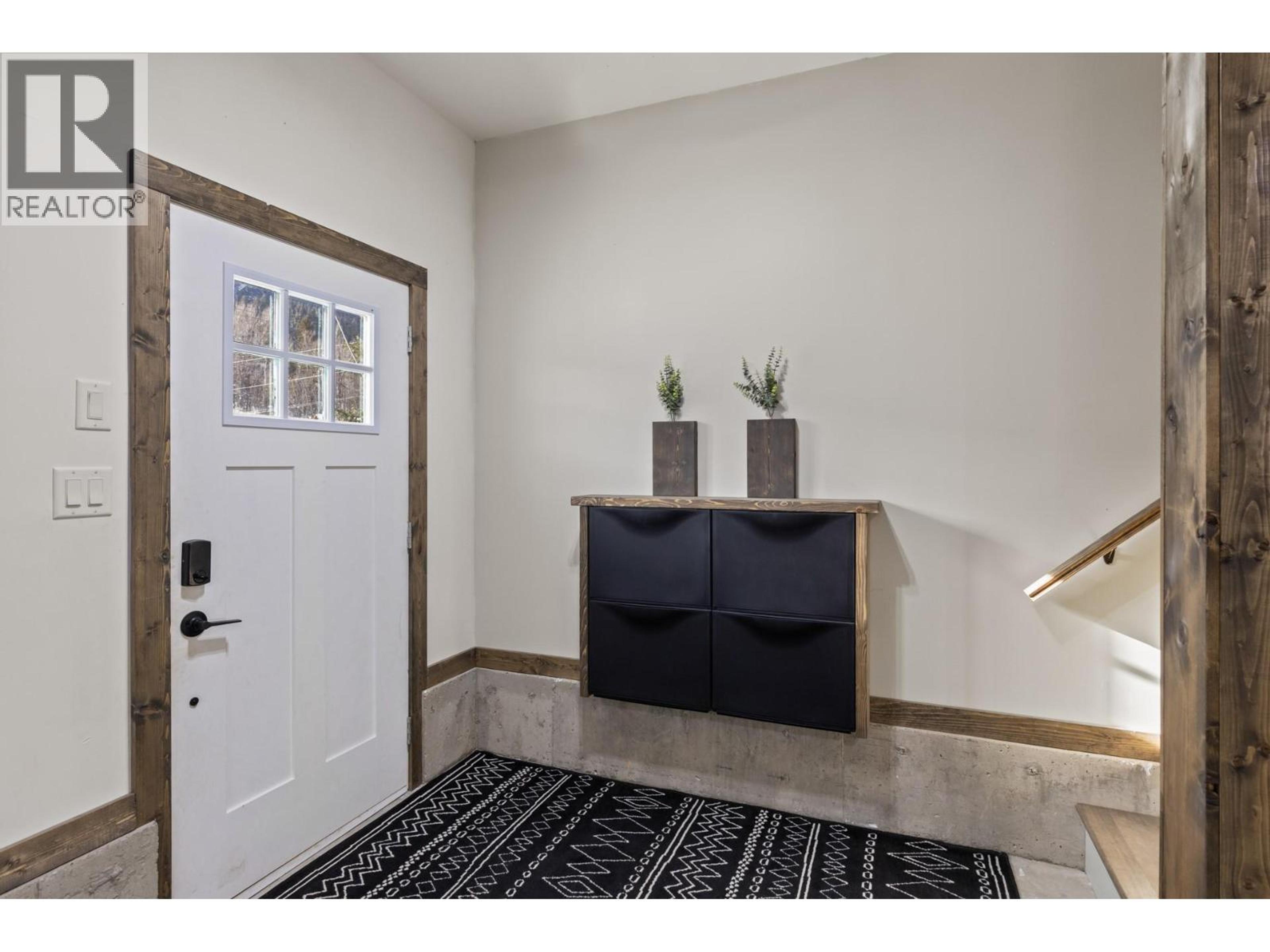 1890 MAIN STREET - 26