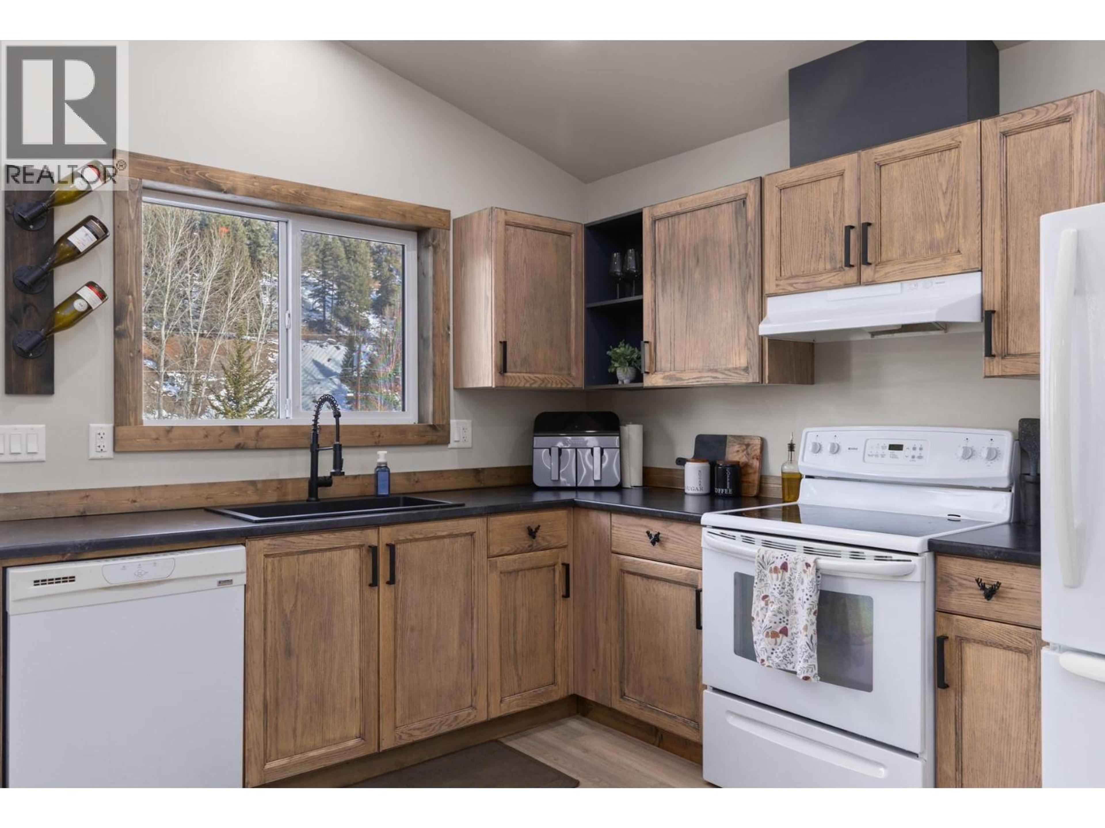 1890 MAIN STREET - 12