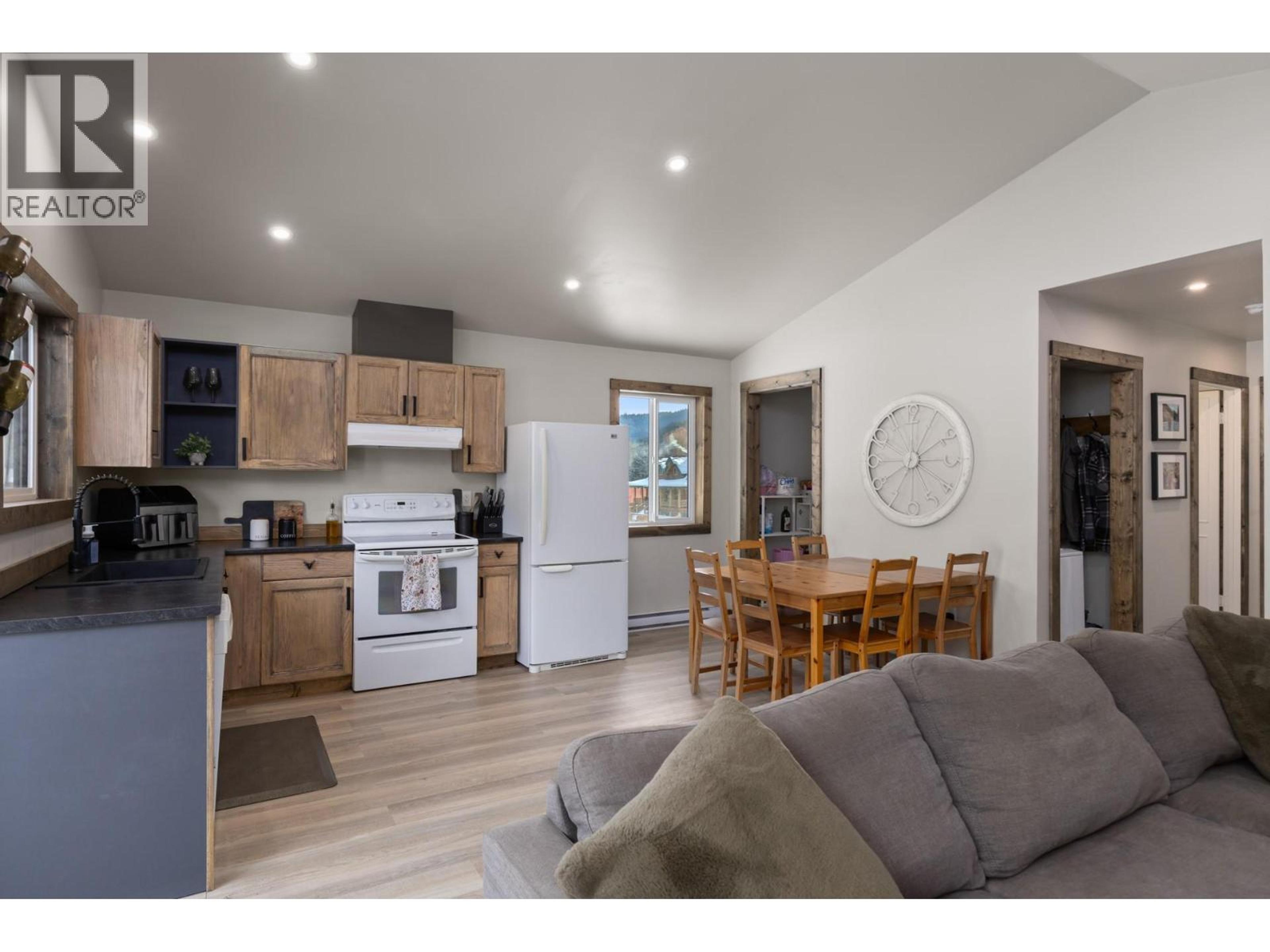 1890 MAIN STREET - 13