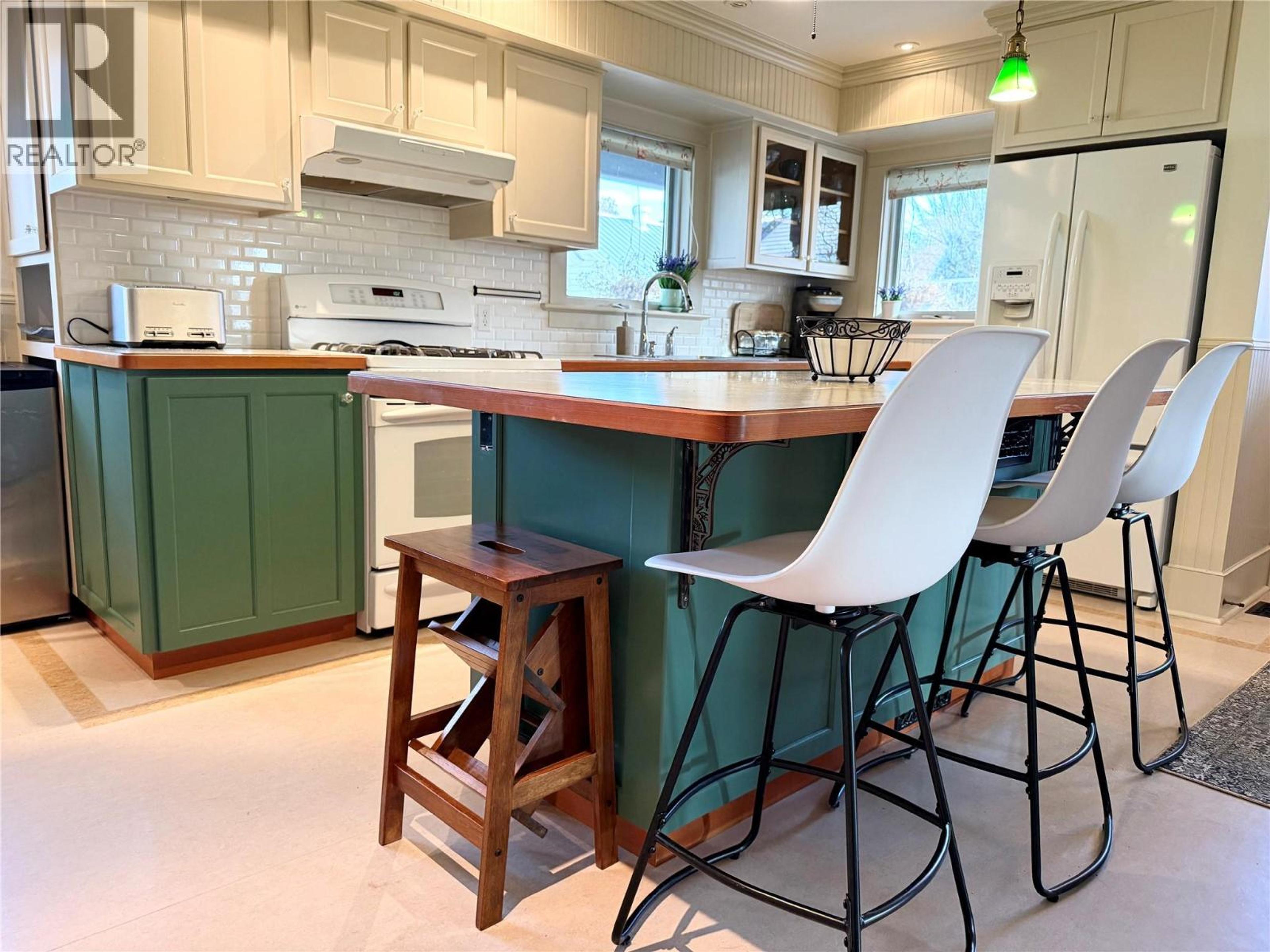 7298 18TH STREET - 12