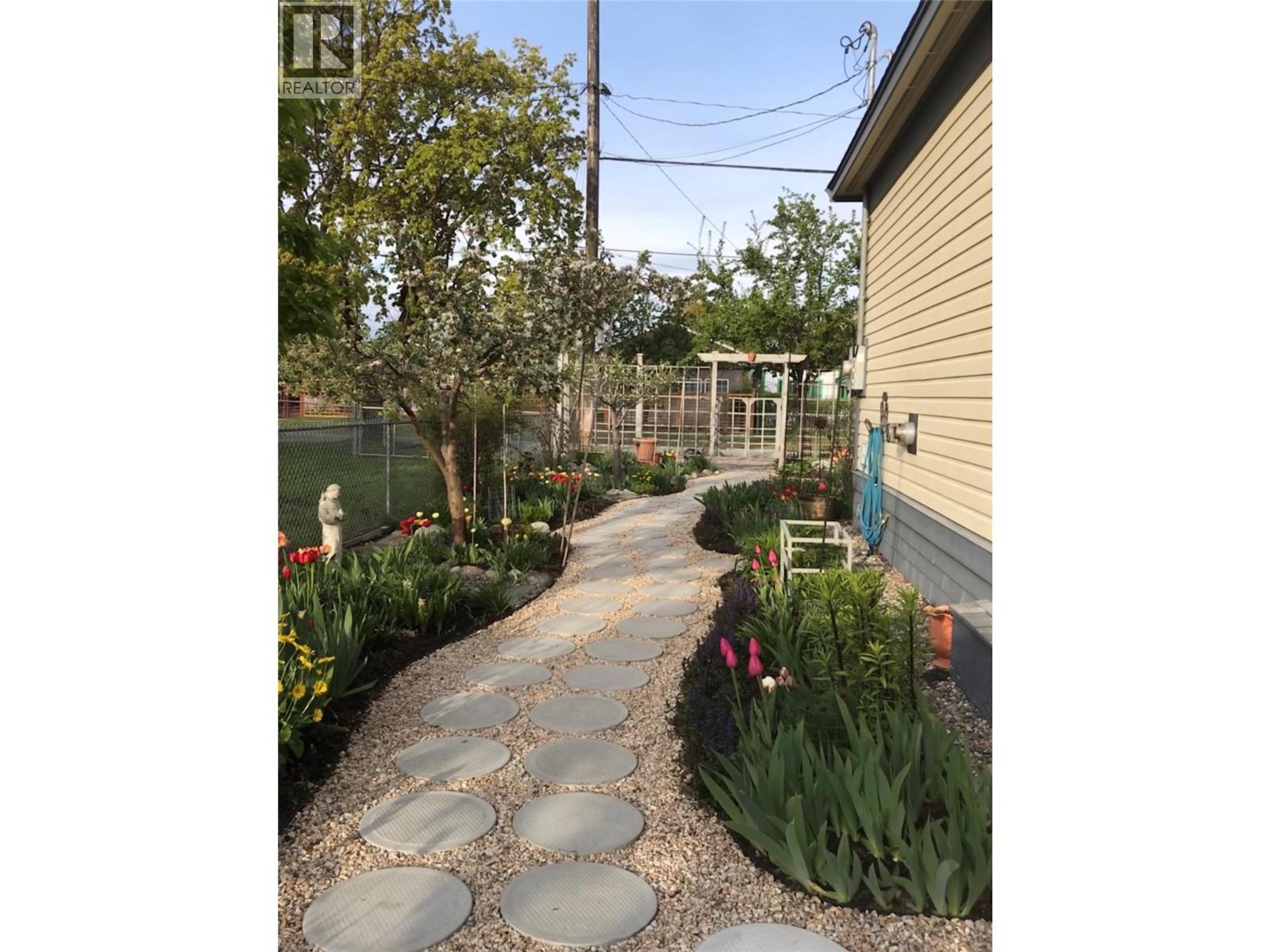 7298 18TH STREET - 42