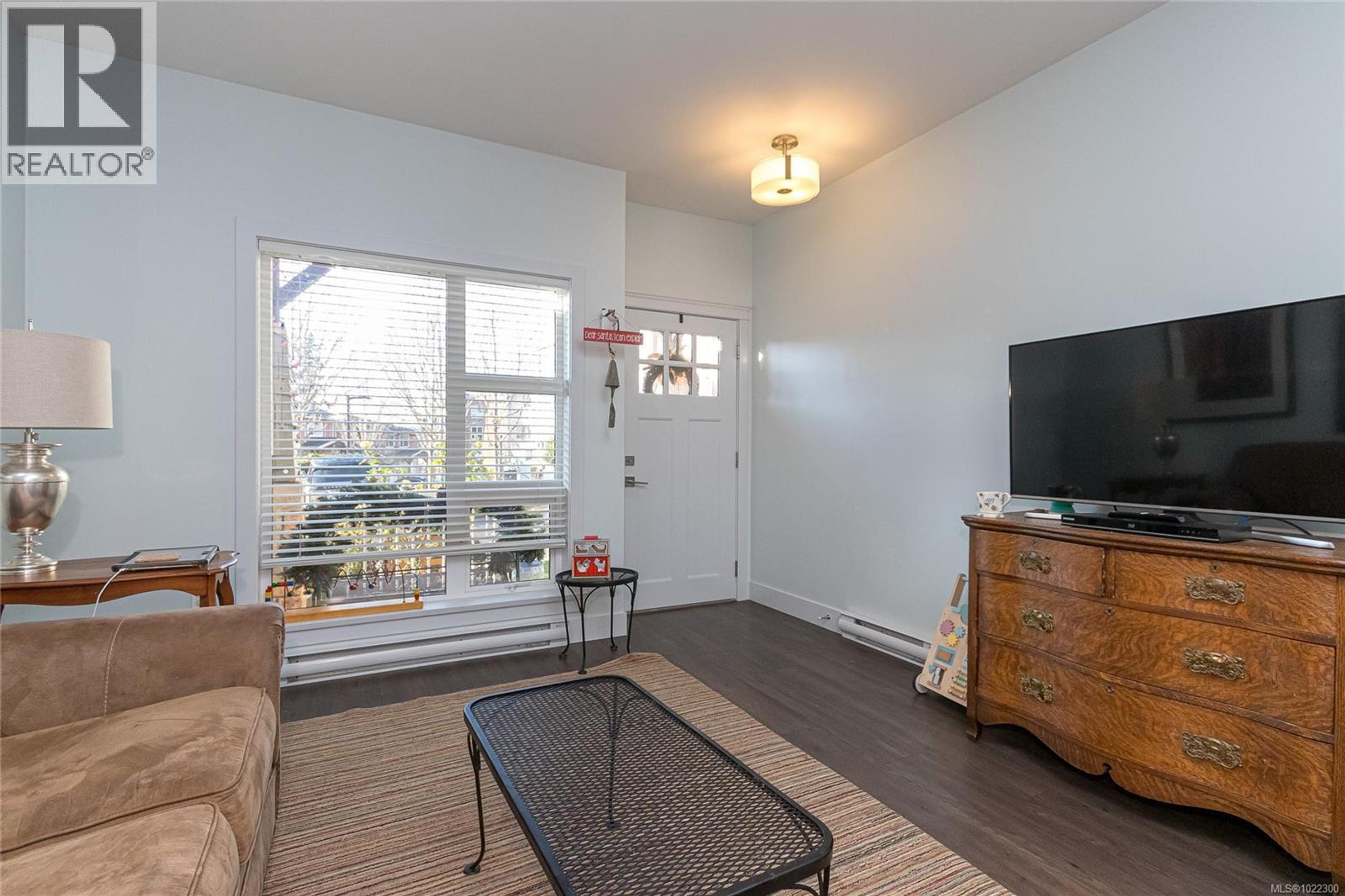 #14 1900 WATKISS WAY - 7