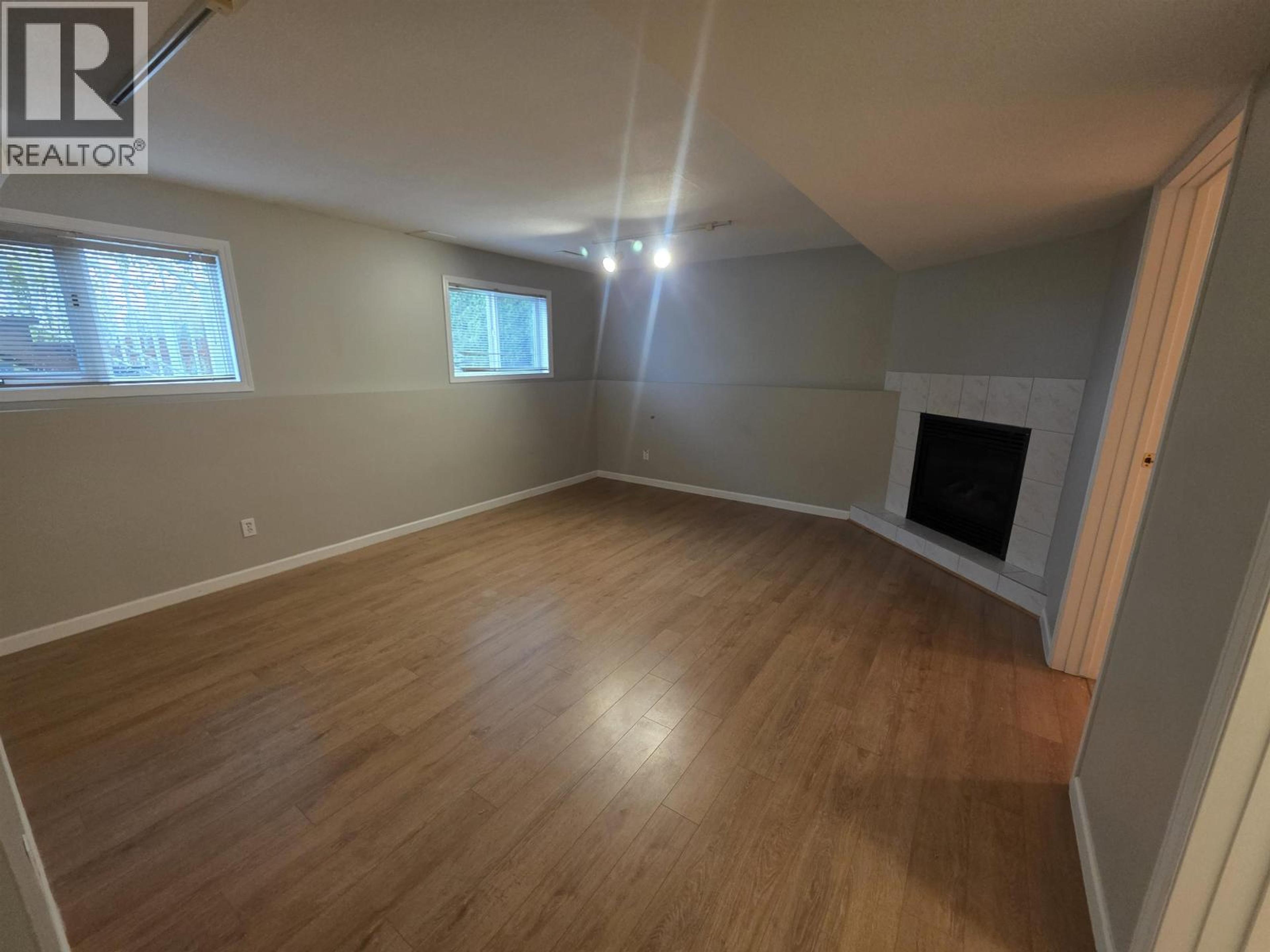 5301 MOUNTAIN VISTA DRIVE - 17