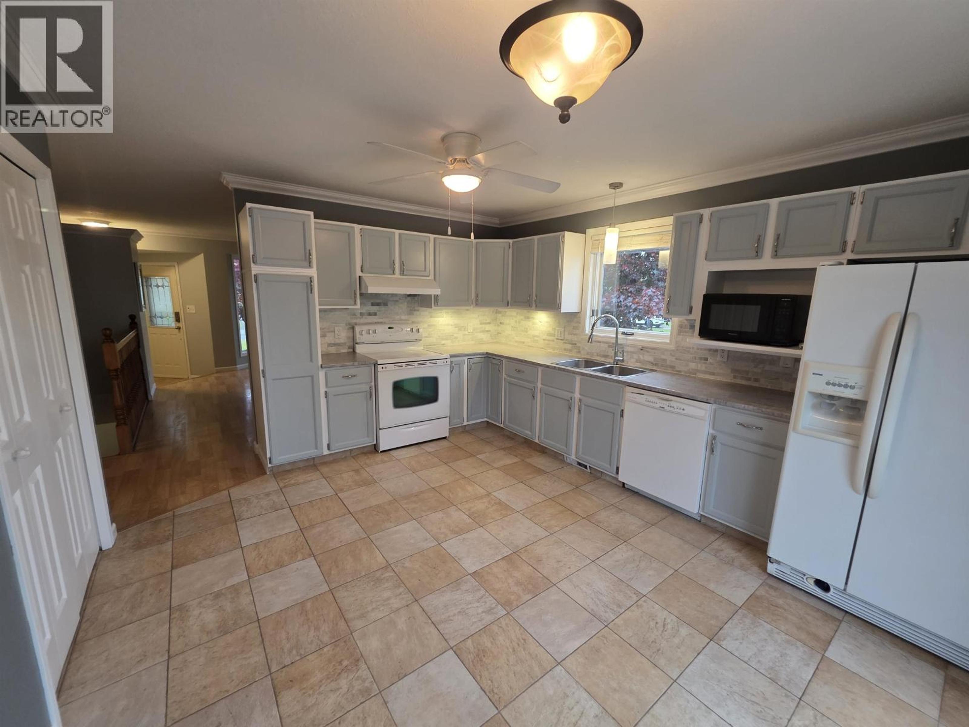 5301 MOUNTAIN VISTA DRIVE - Image 3