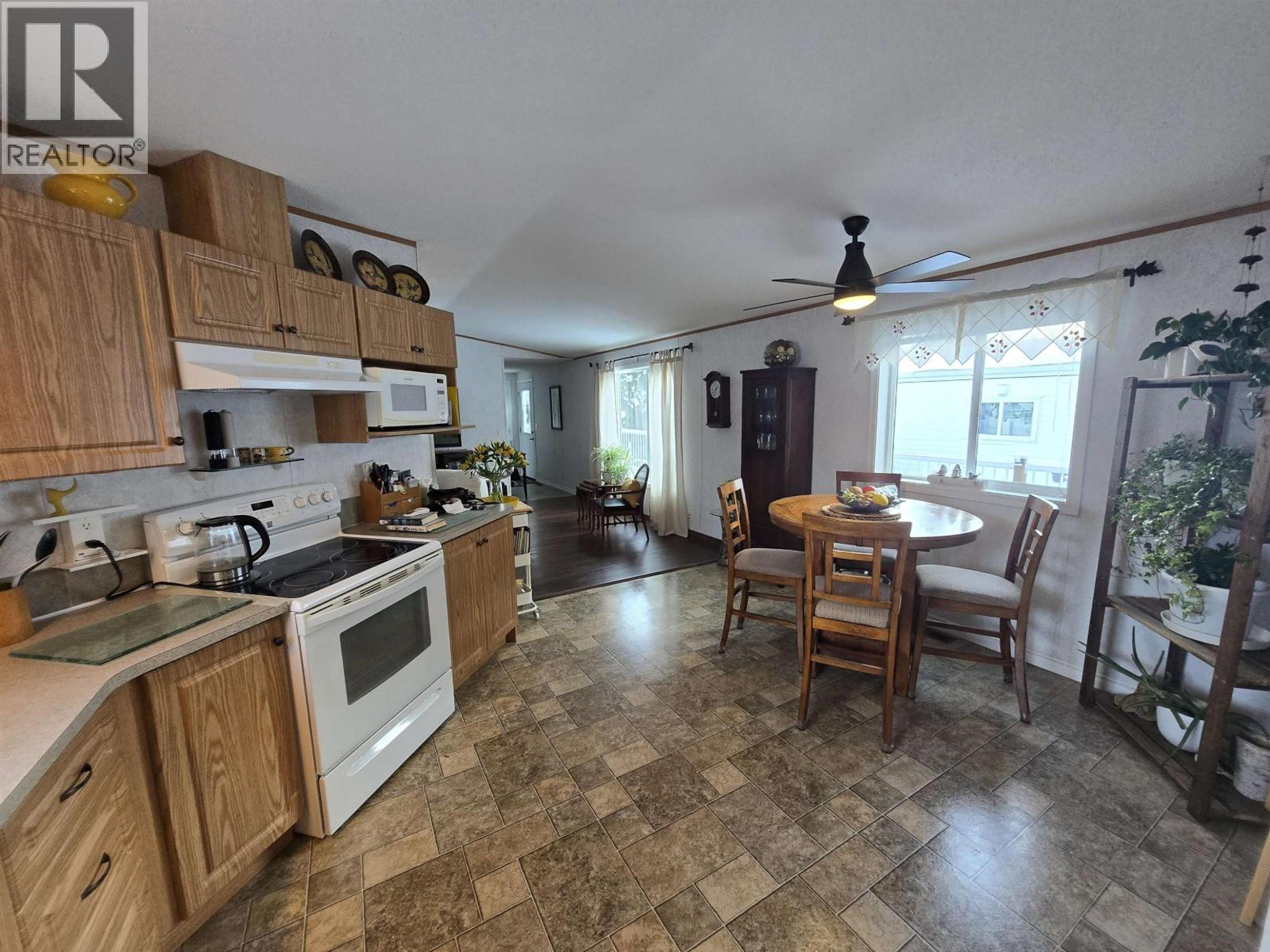 #47 654 NORTH FRASER DRIVE - 16