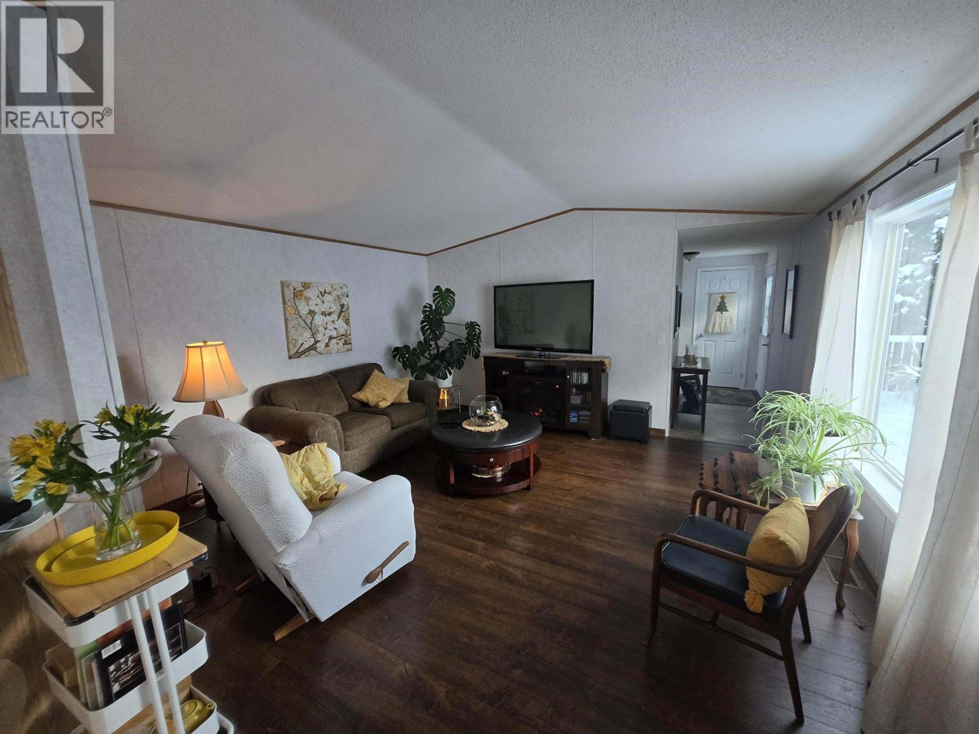 #47 654 NORTH FRASER DRIVE - 19