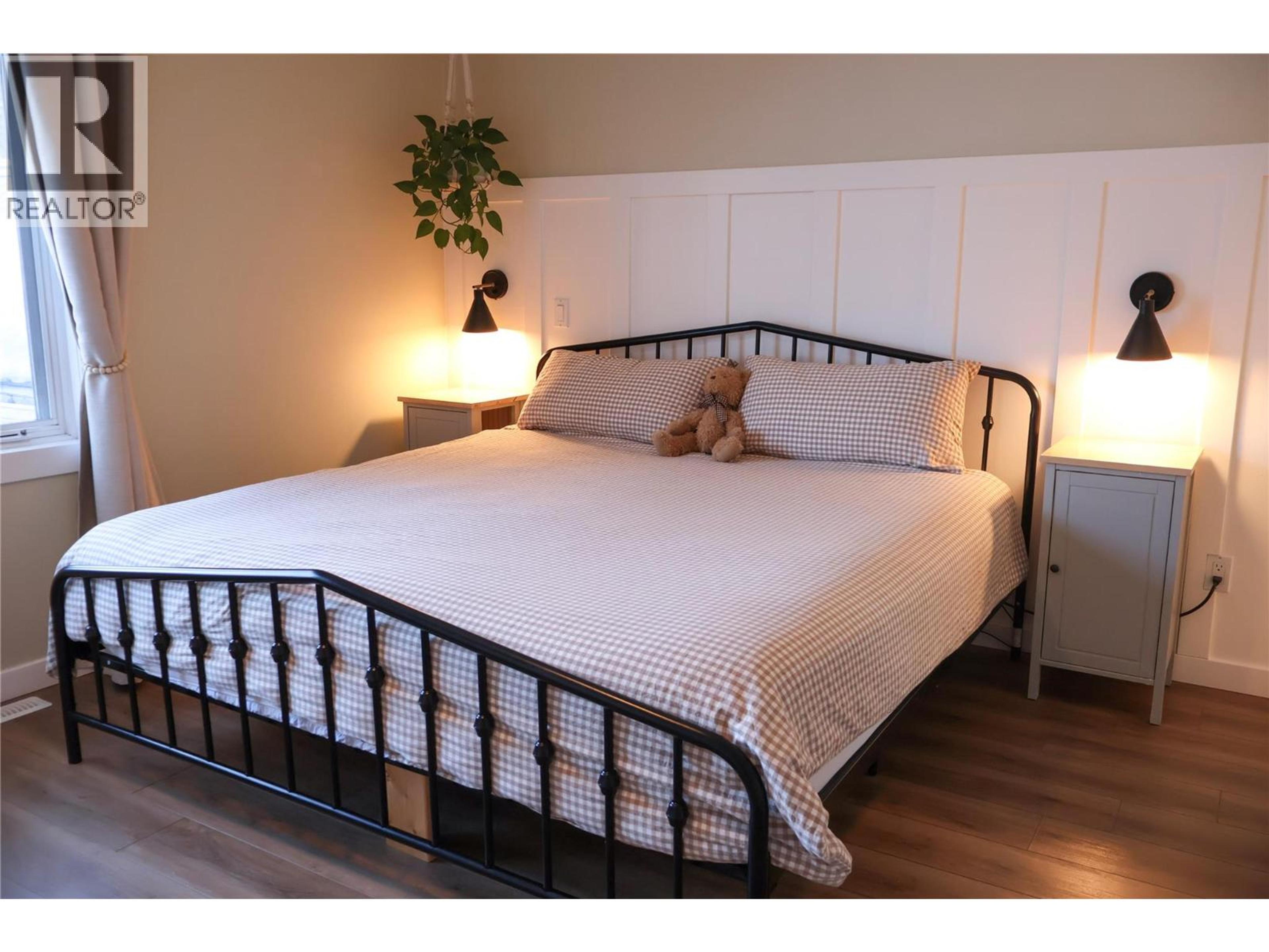 414 RIVERGLEN DRIVE - 12