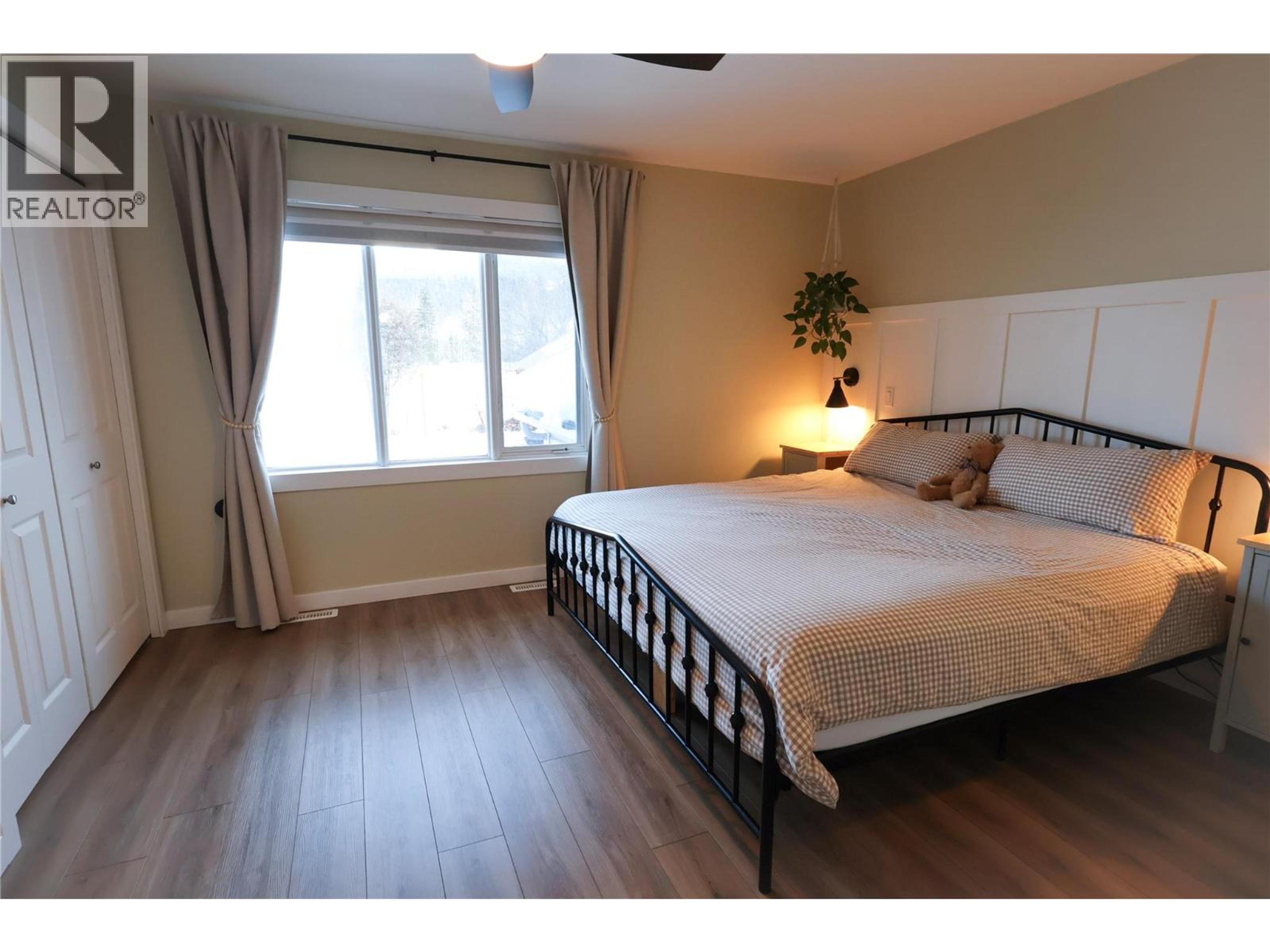 414 RIVERGLEN DRIVE - 14