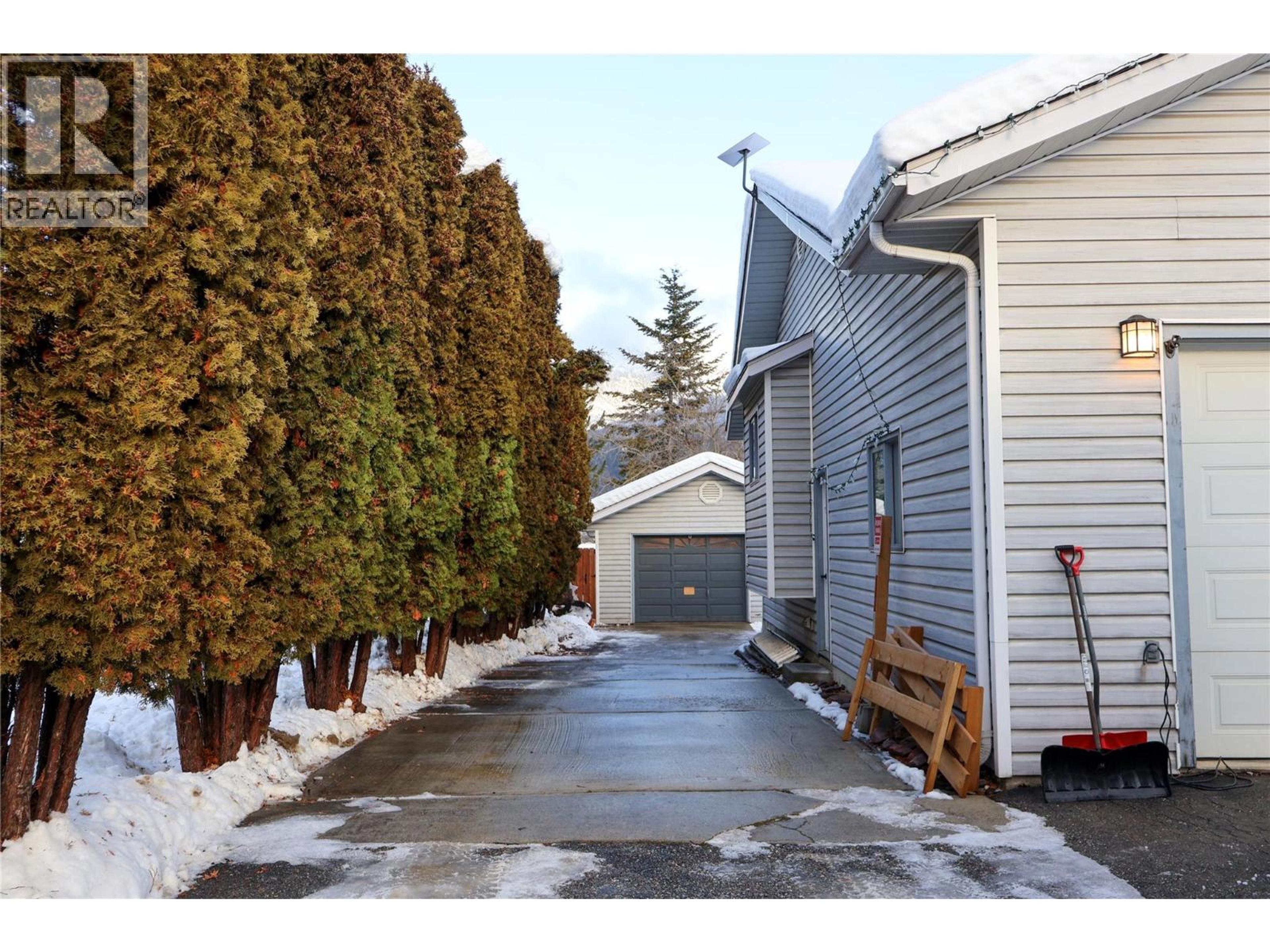 414 RIVERGLEN DRIVE - Image 2