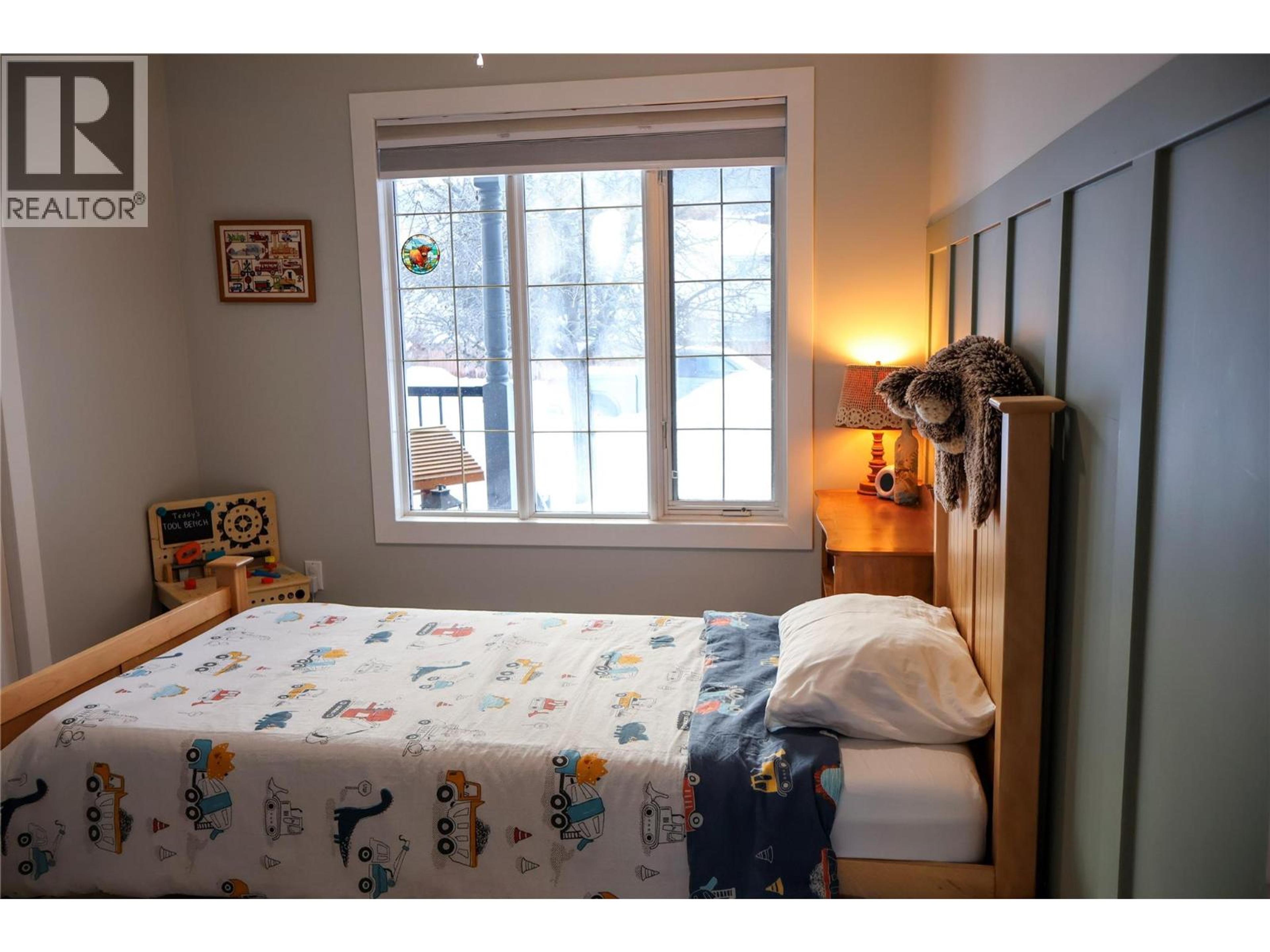 414 RIVERGLEN DRIVE - 27