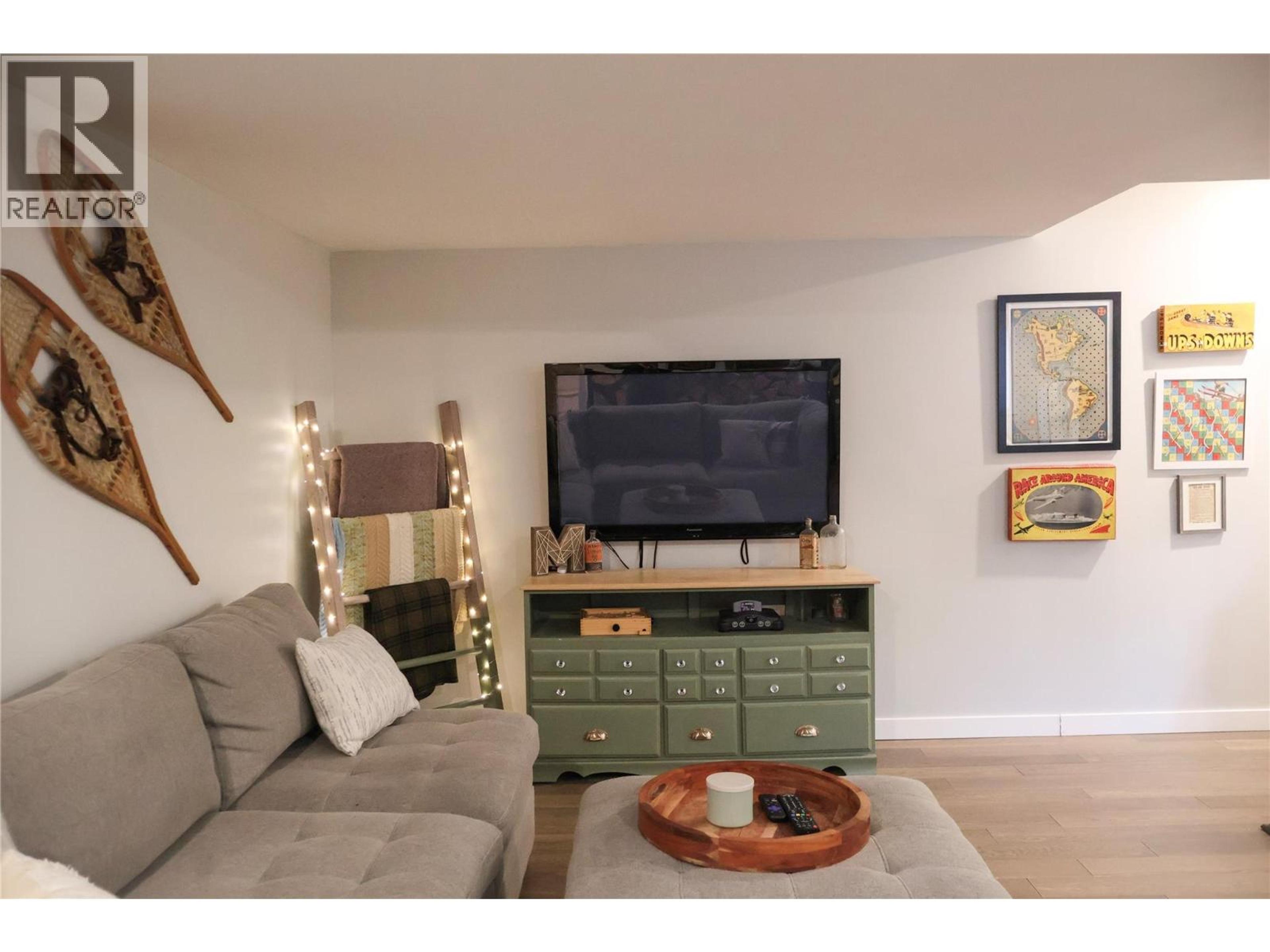 414 RIVERGLEN DRIVE - 47