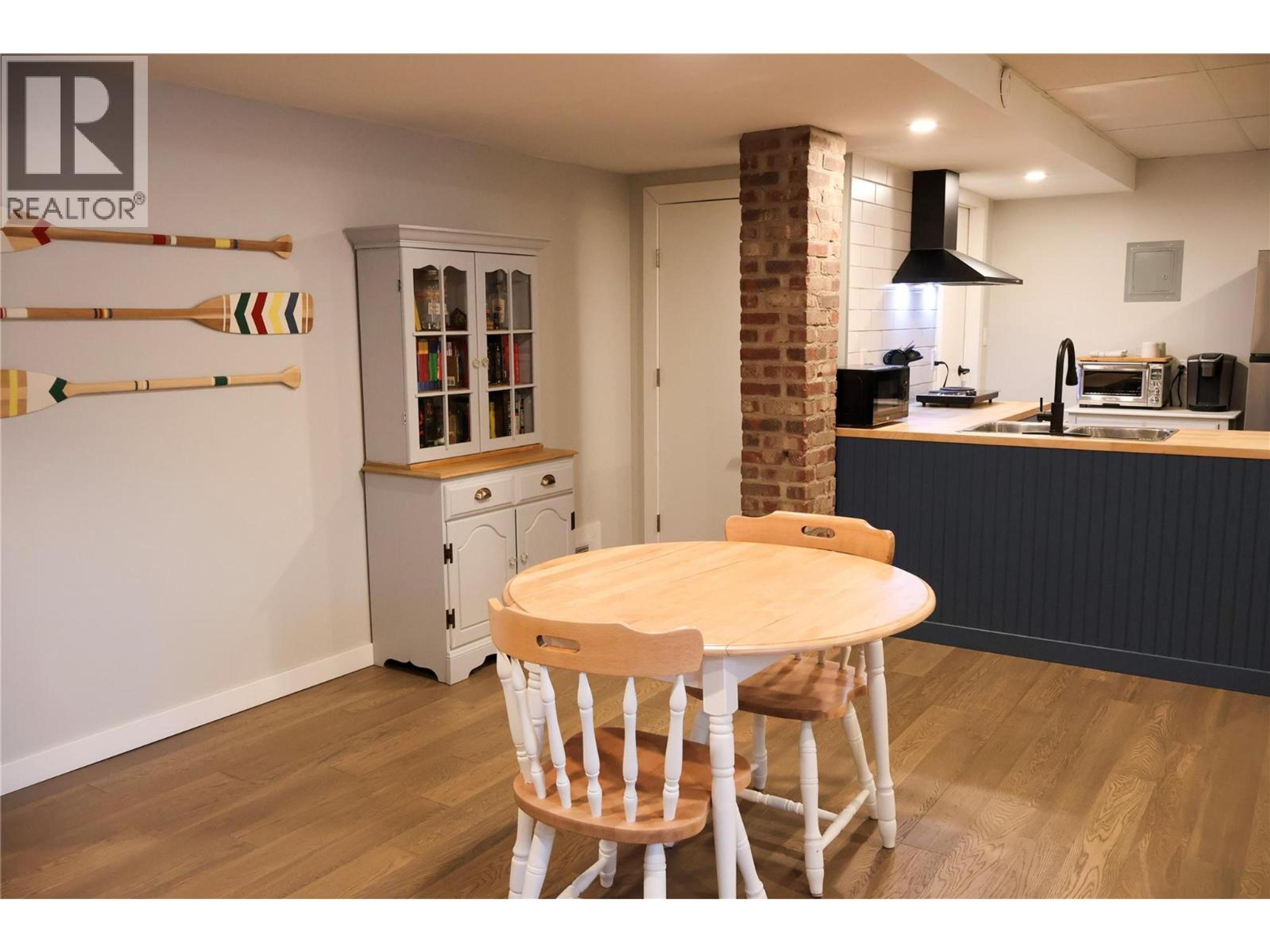 414 RIVERGLEN DRIVE - 51