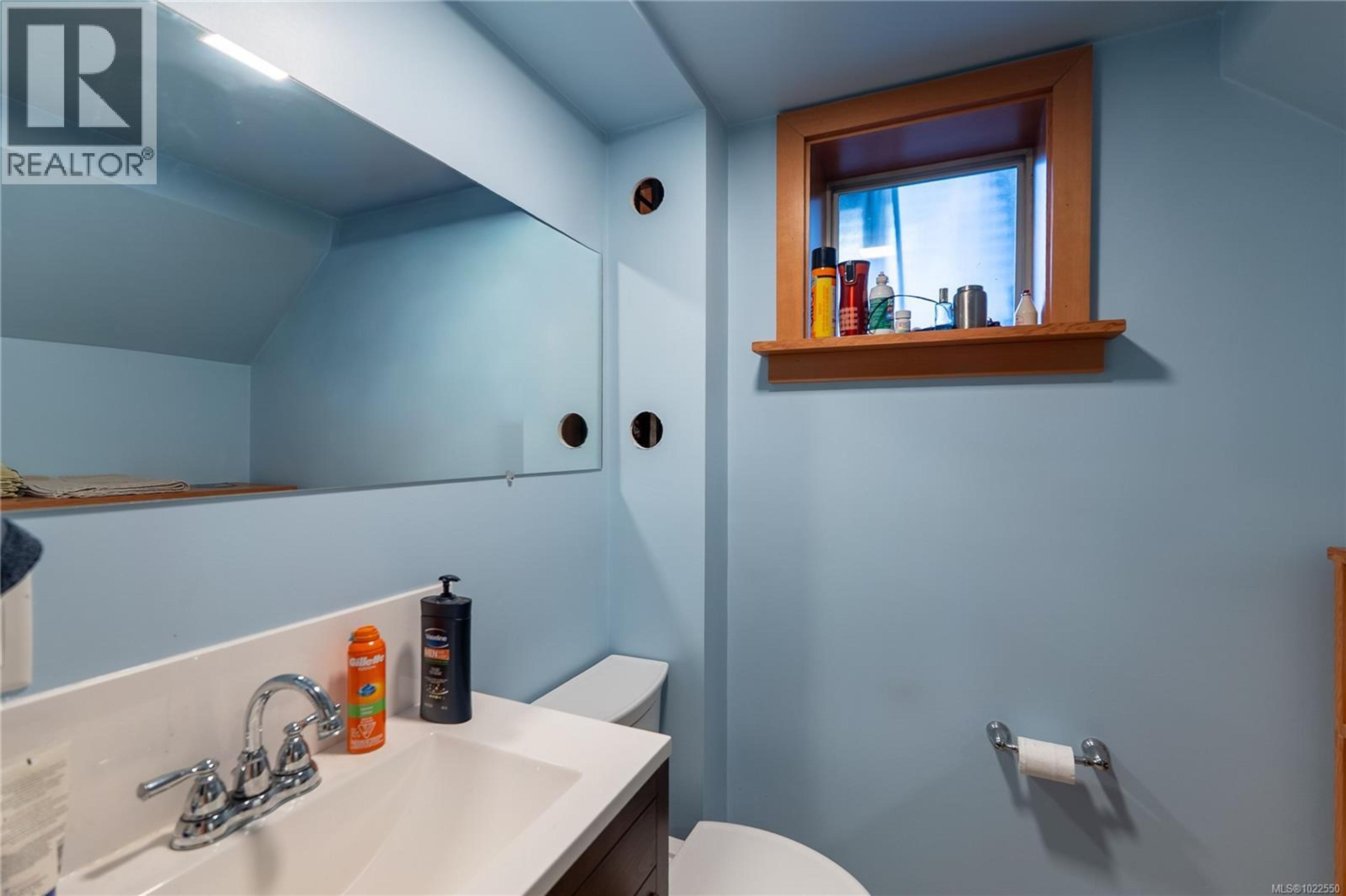 847 ADMIRALS RD - 32