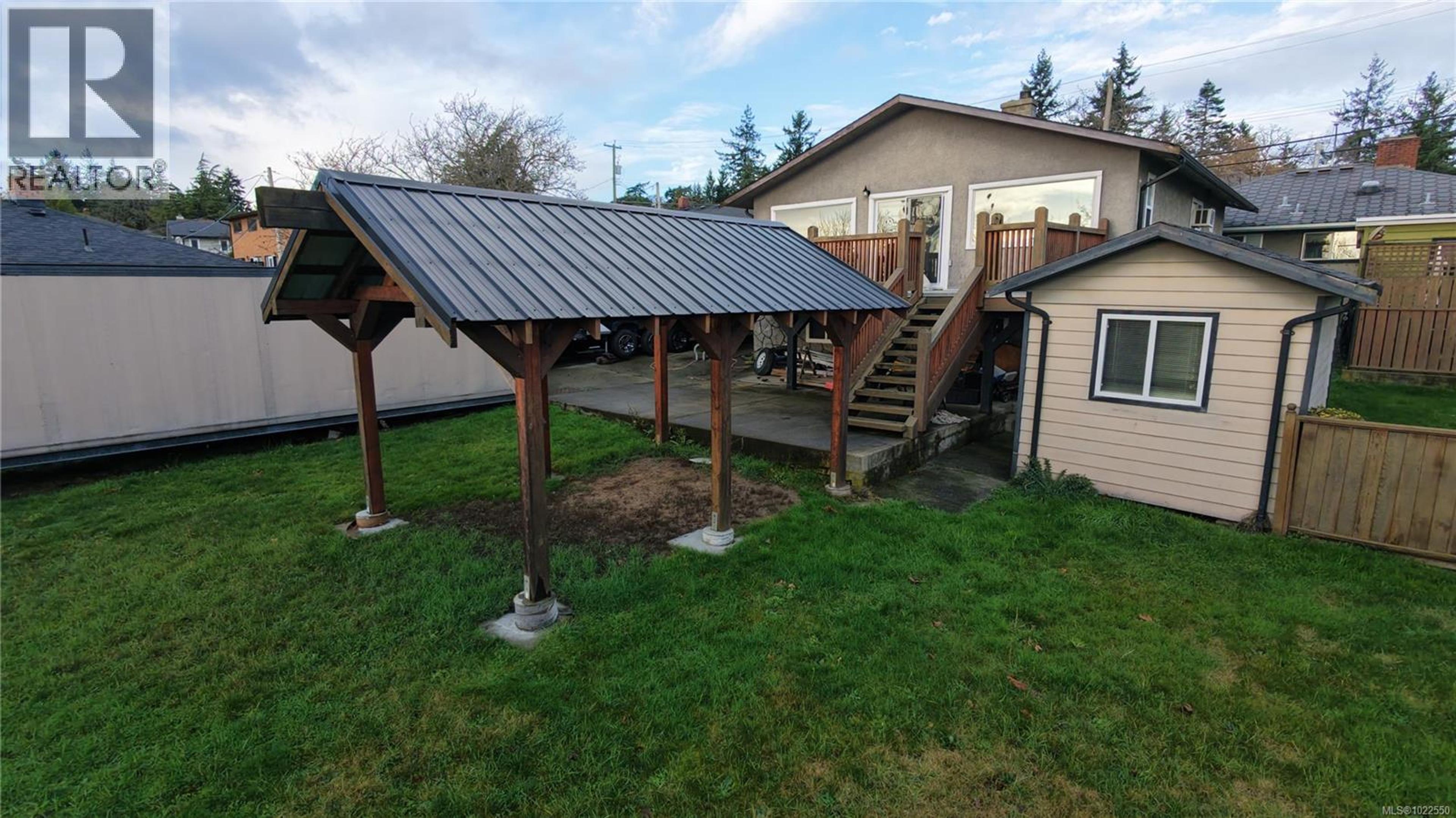 847 ADMIRALS RD - 43