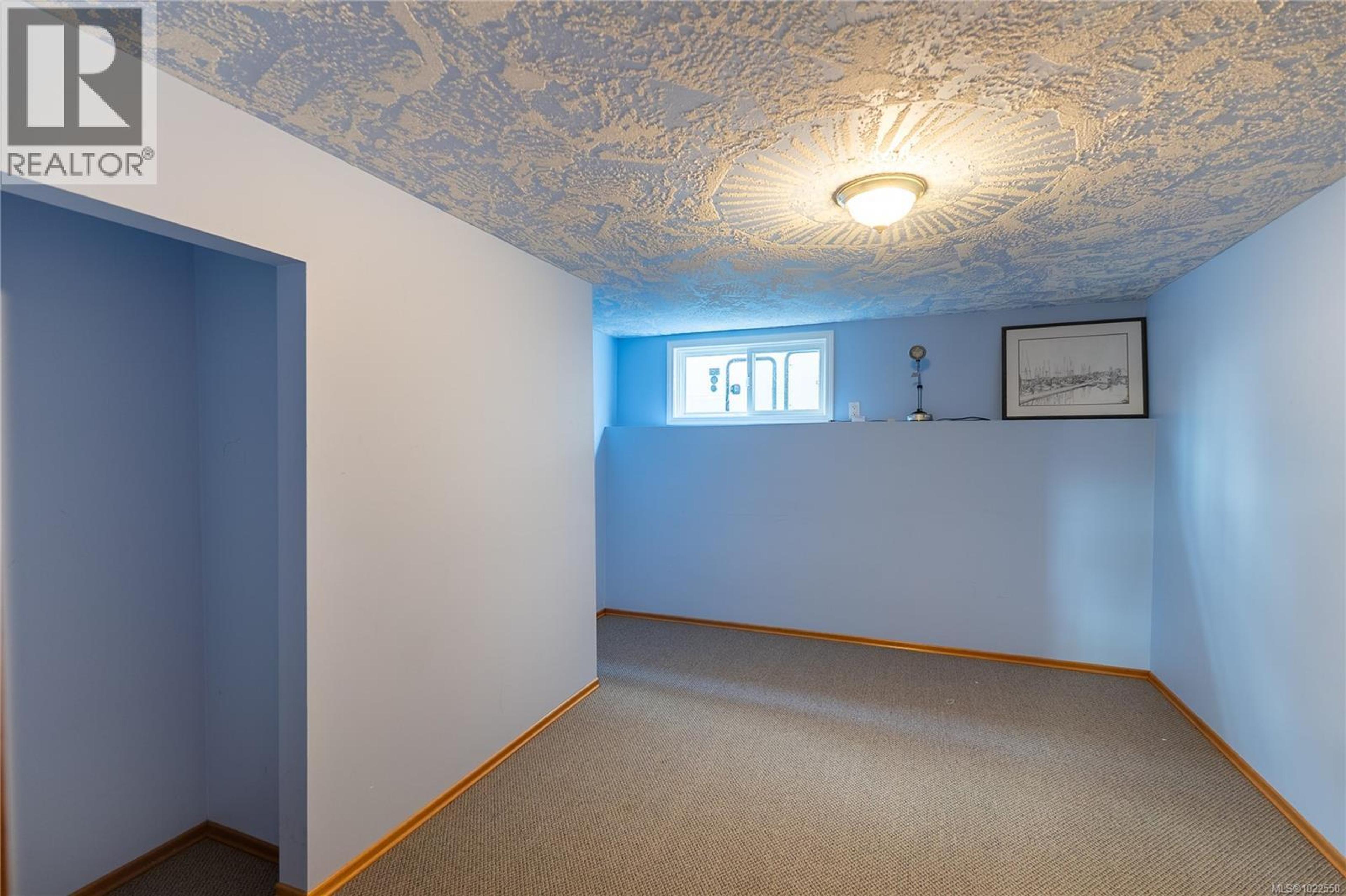 847 ADMIRALS RD - 29