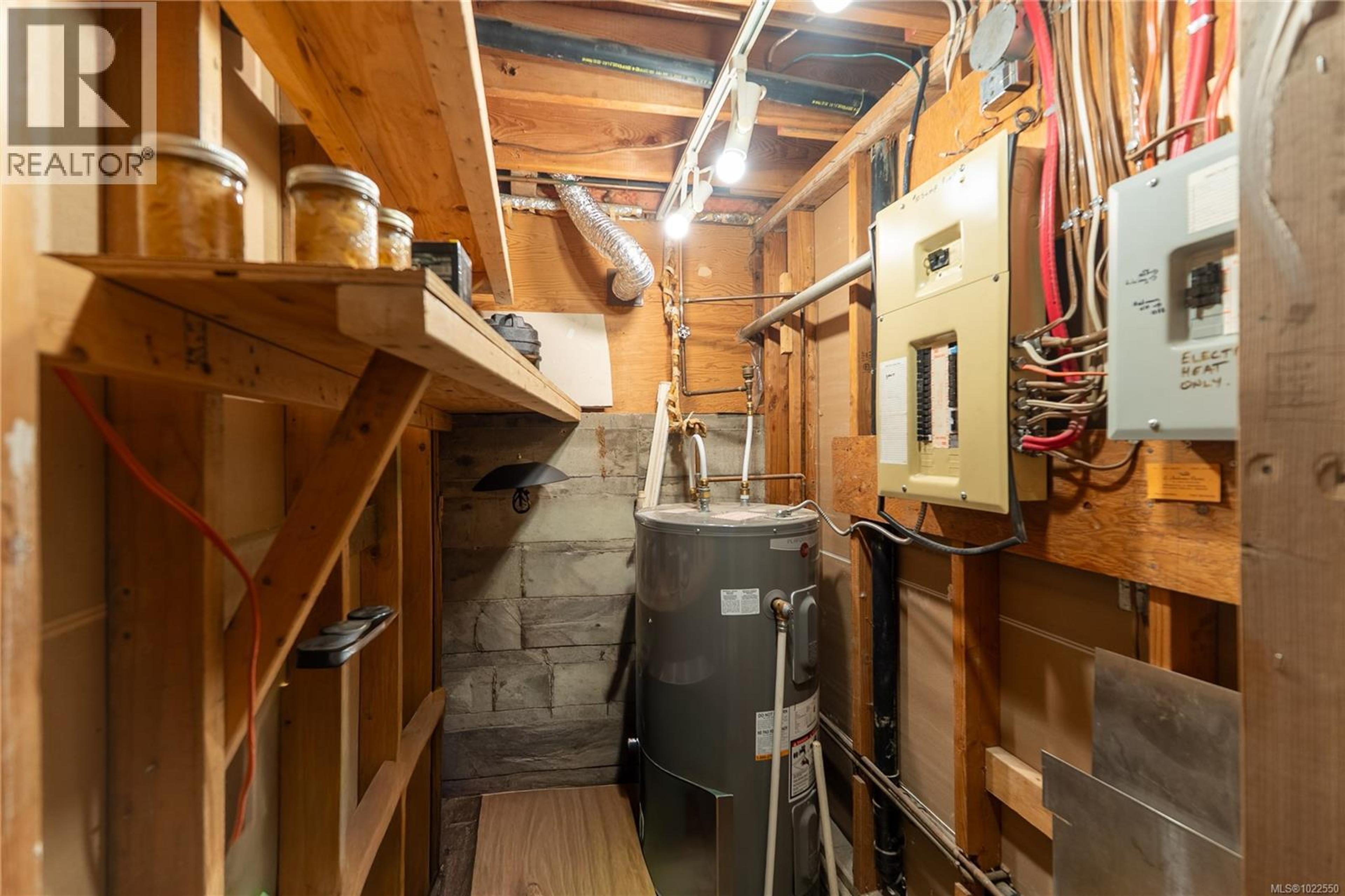 847 ADMIRALS RD - 31