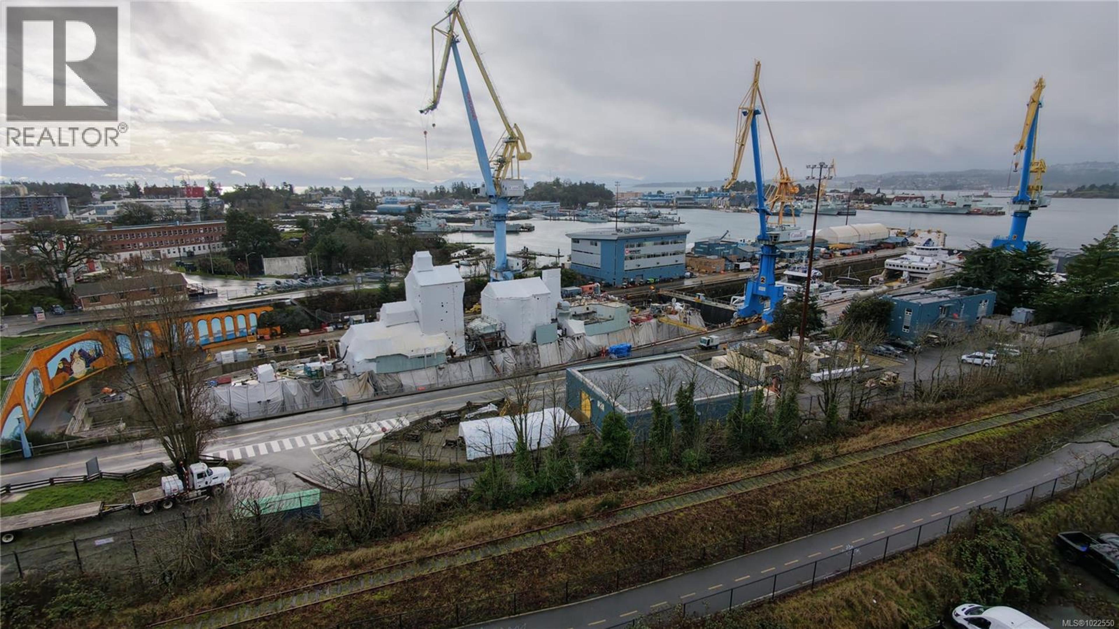 847 ADMIRALS RD - 36