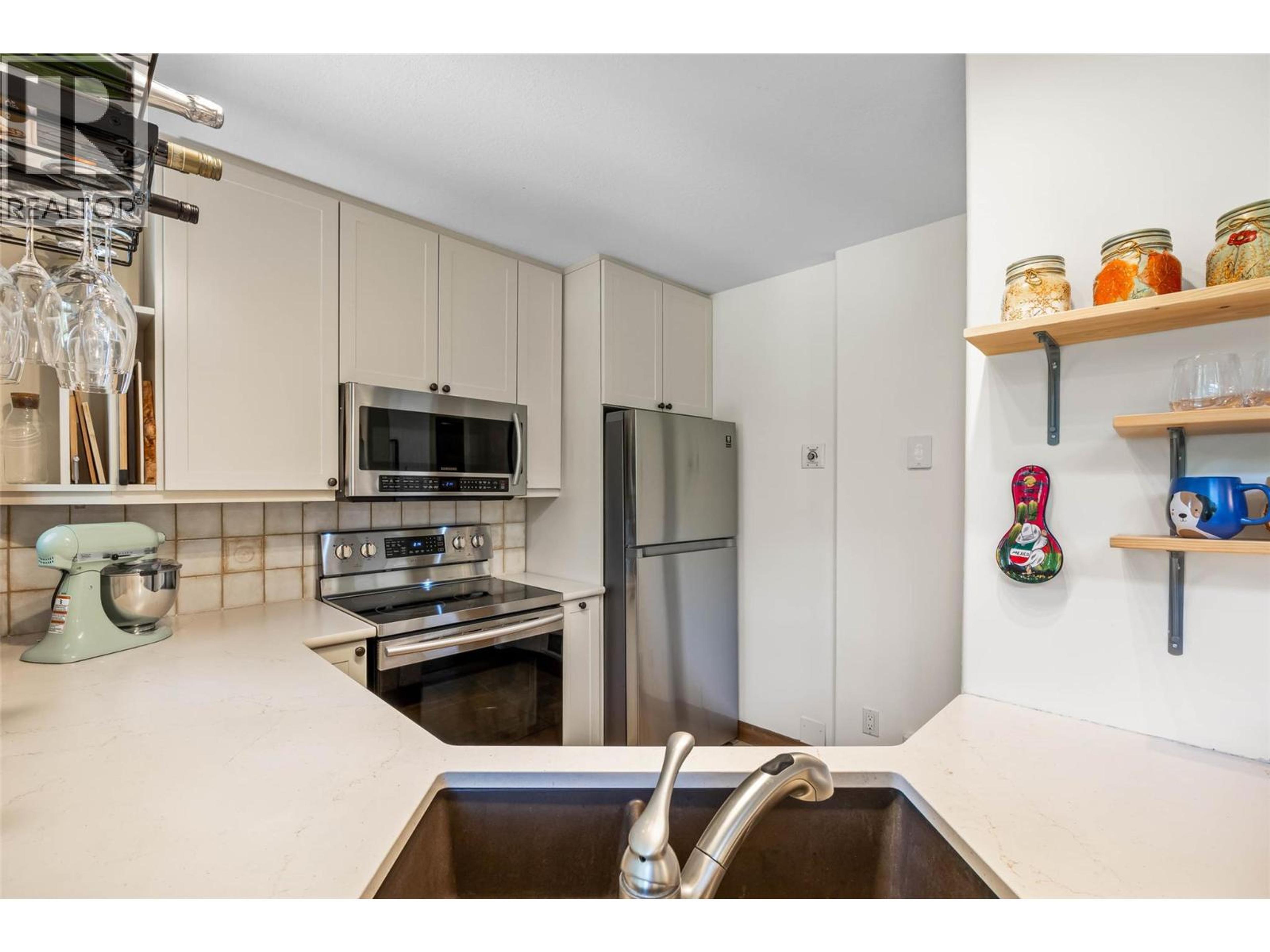 #24 2140 SUN PEAKS ROAD - Image 3