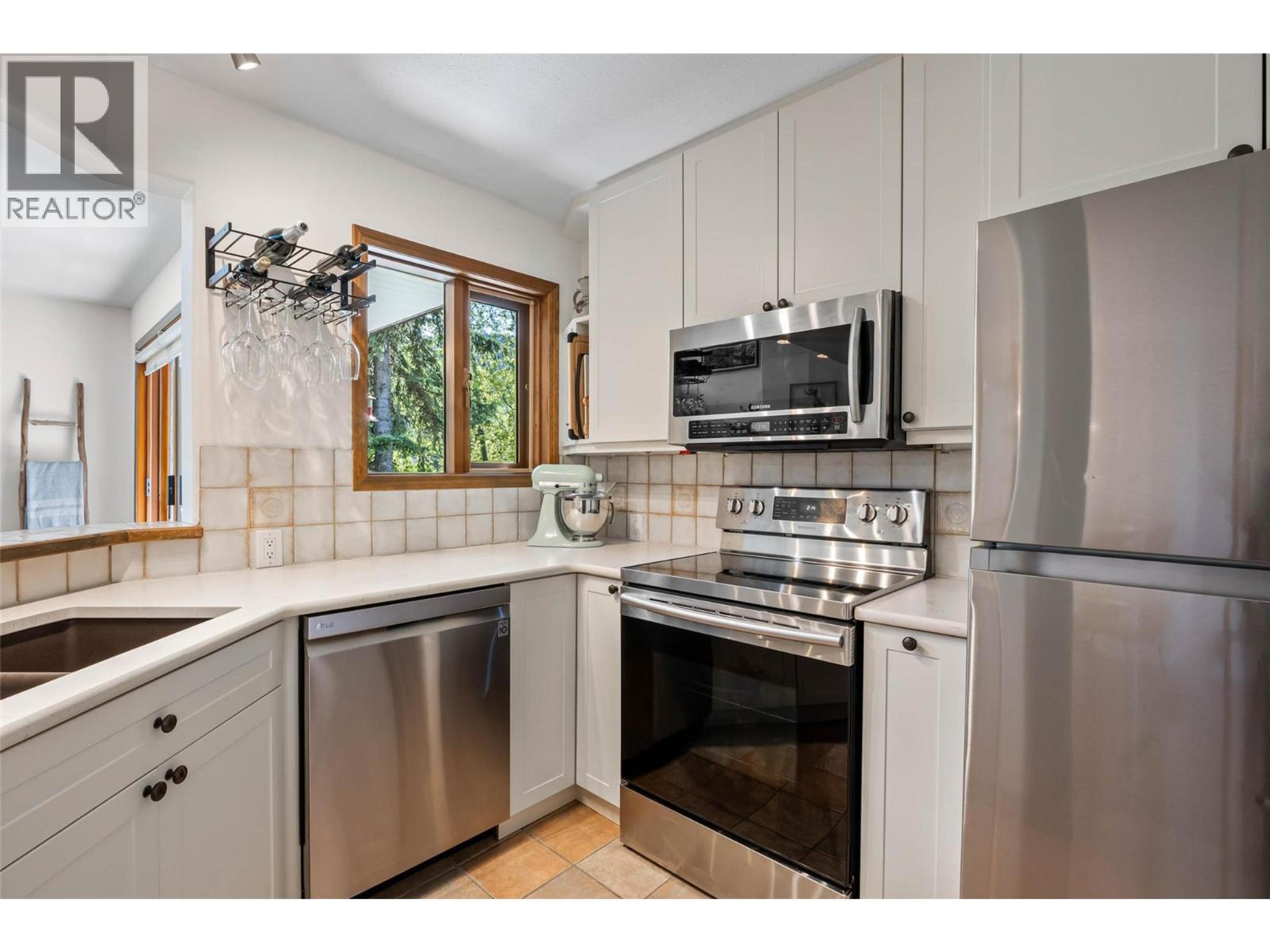 #24 2140 SUN PEAKS ROAD - Image 2