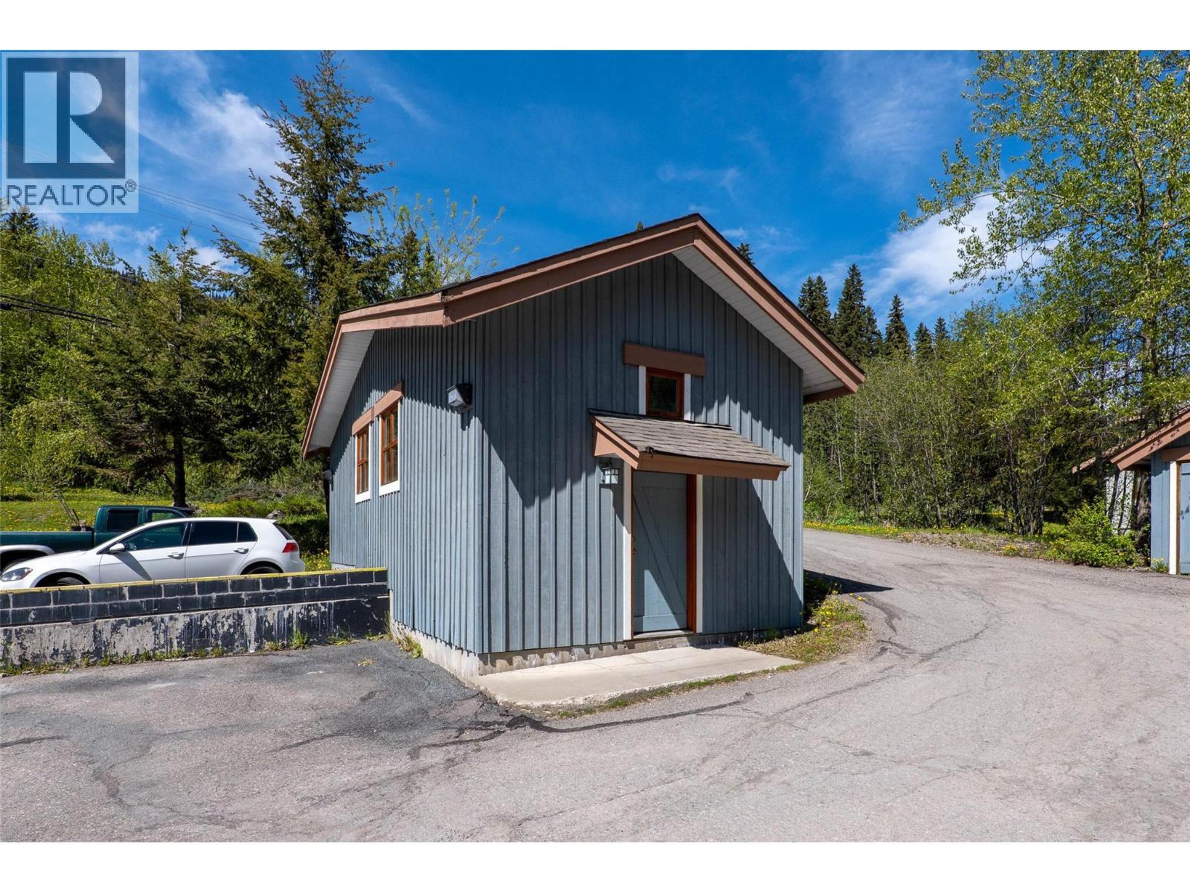 #24 2140 SUN PEAKS ROAD - 25