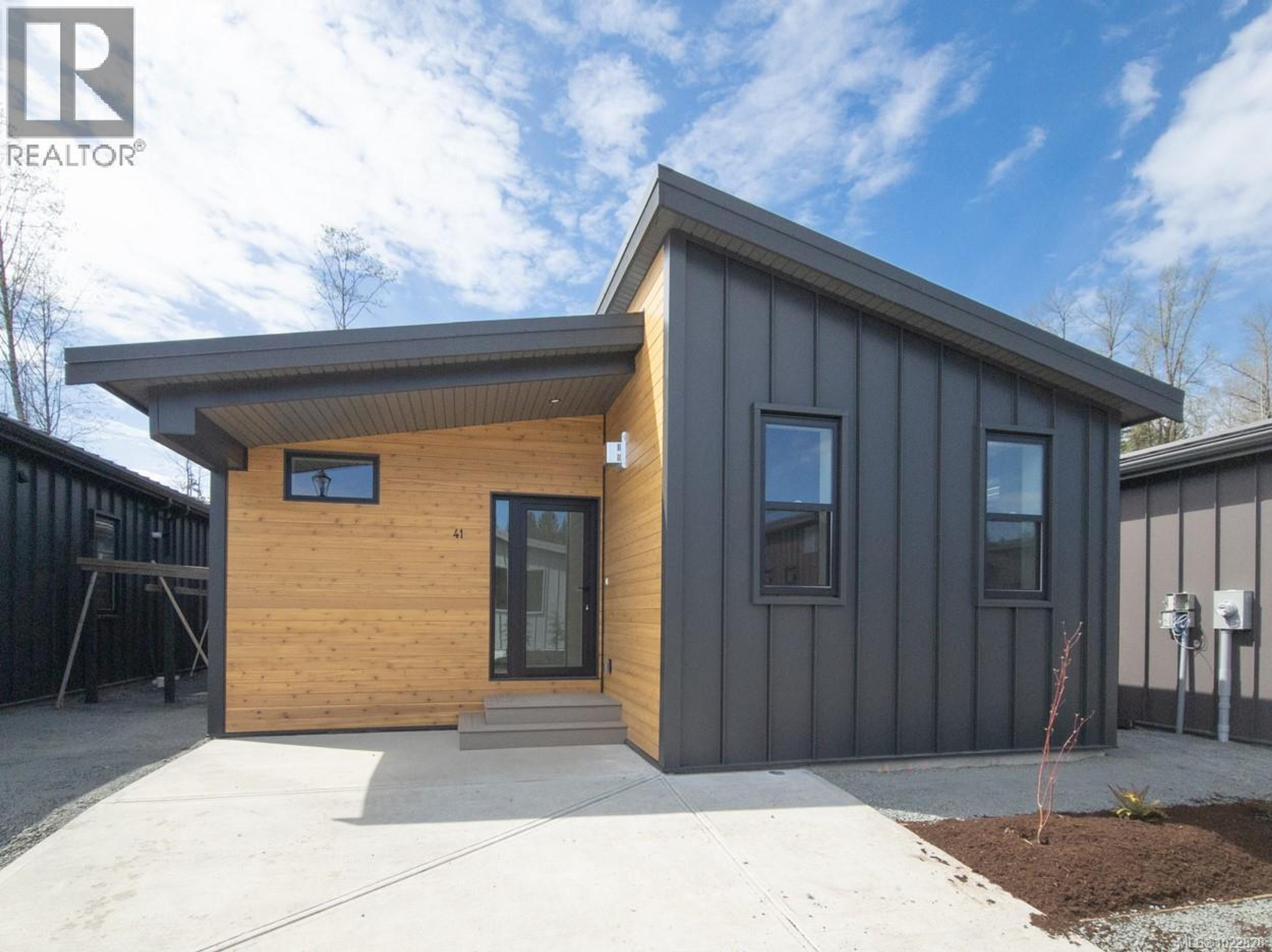 #41 3025 ROYSTON RD - Main Image