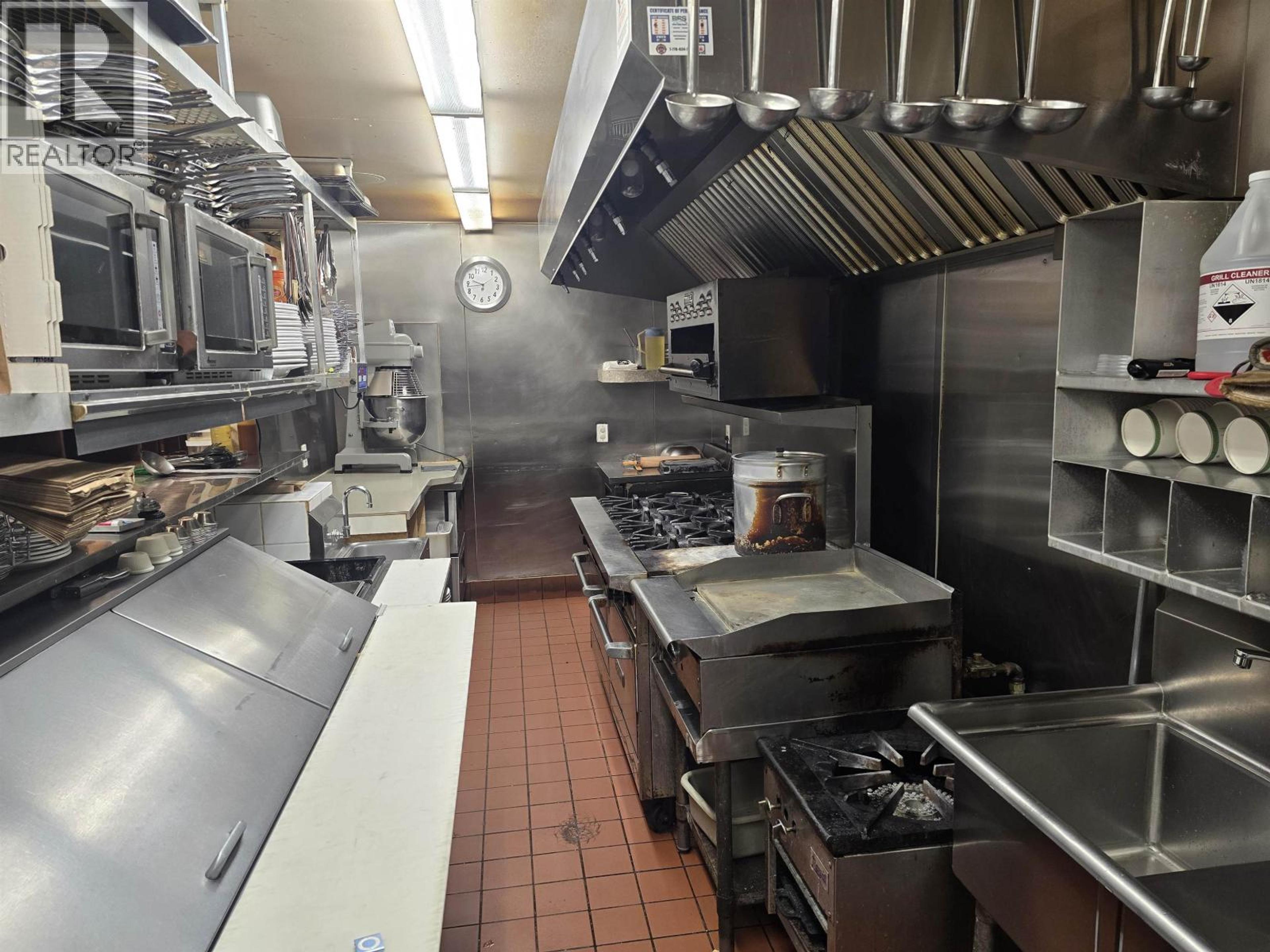 4728 LAZELLE AVENUE - Image 8