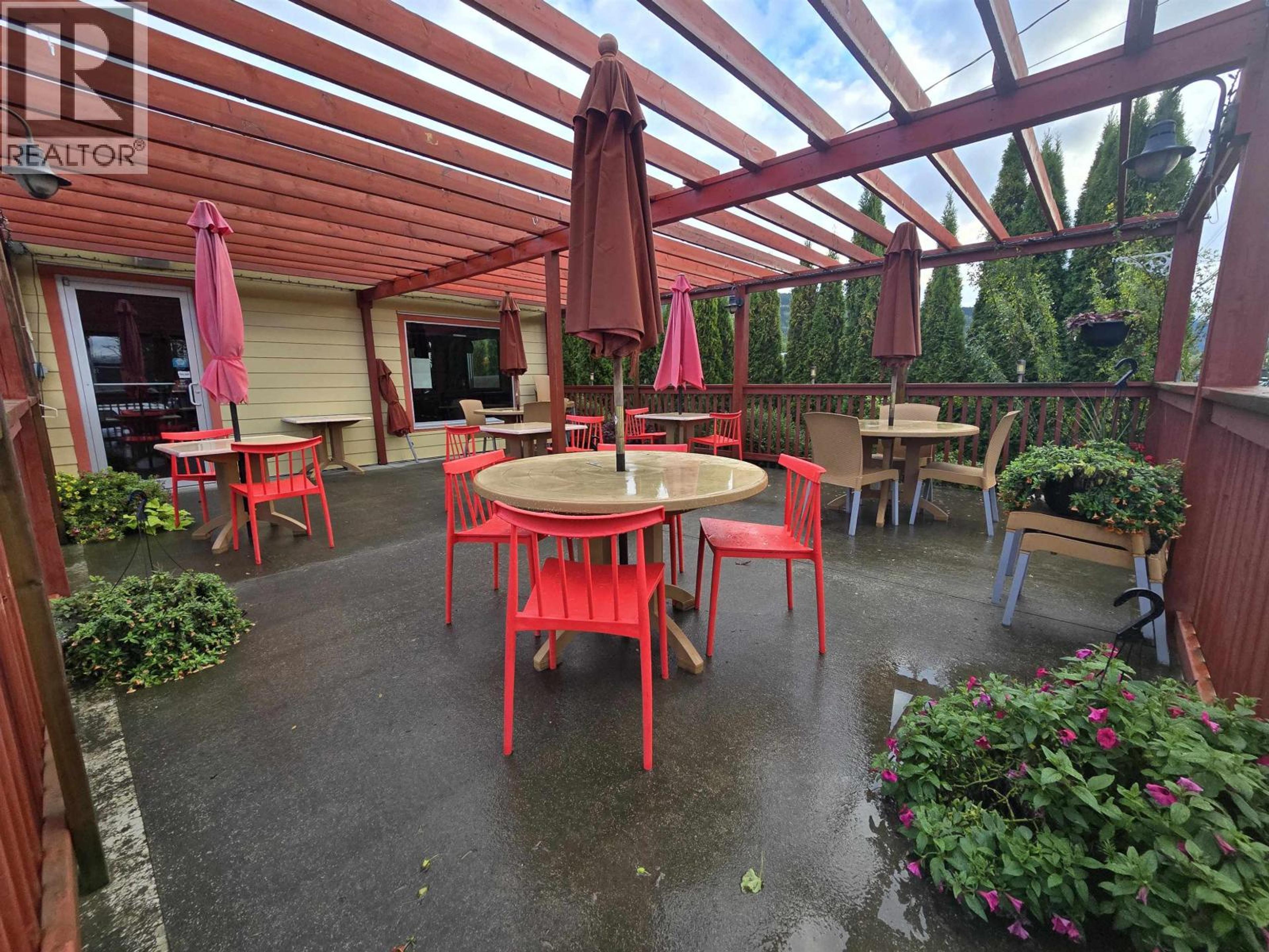 4728 LAZELLE AVENUE - Image 1