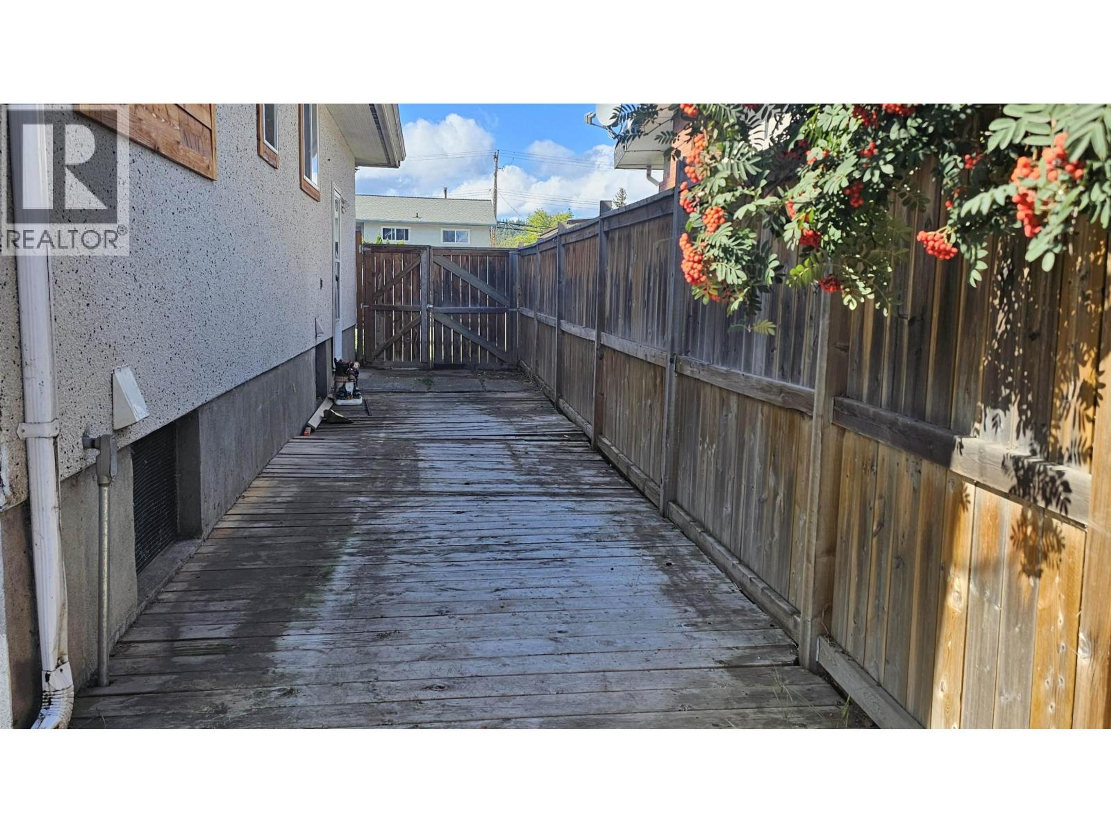 3962 4TH AVENUE - Image 11